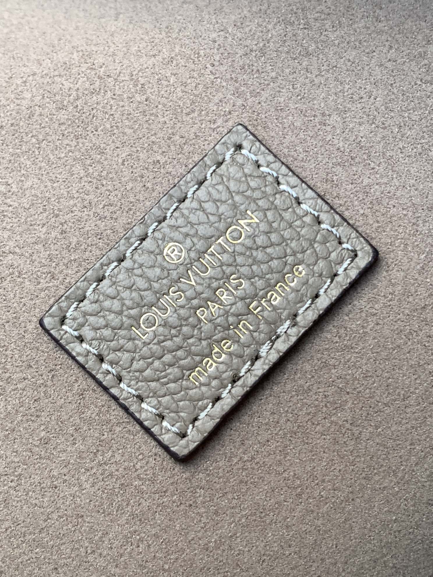 Louis Vuitton Basic Bag Cow Leather Black M-l