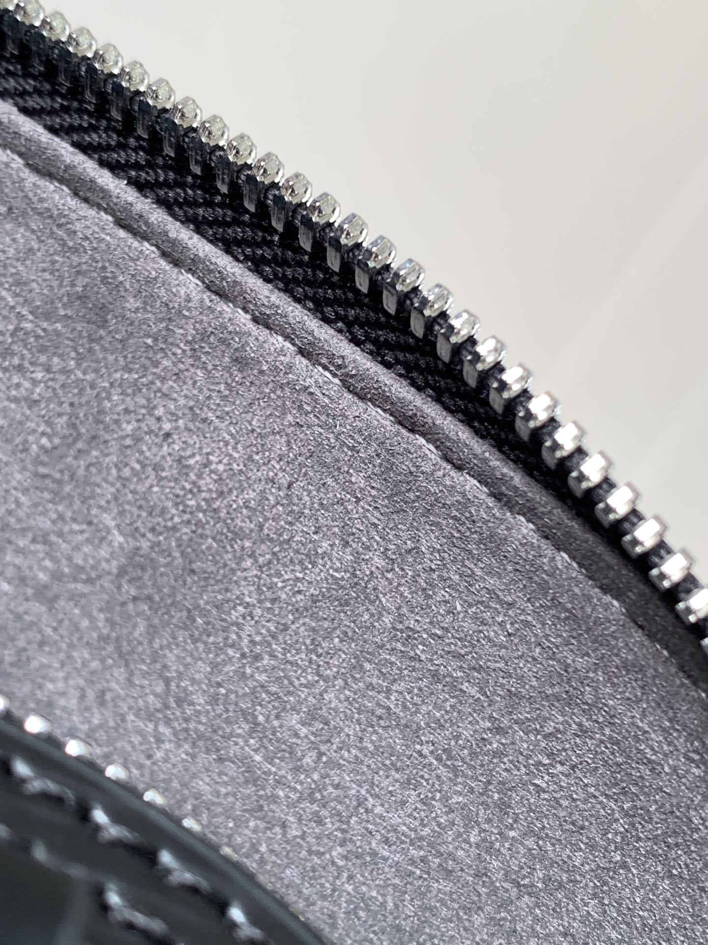 Louis Vuitton Basic Bag Cow Leather Black M-l