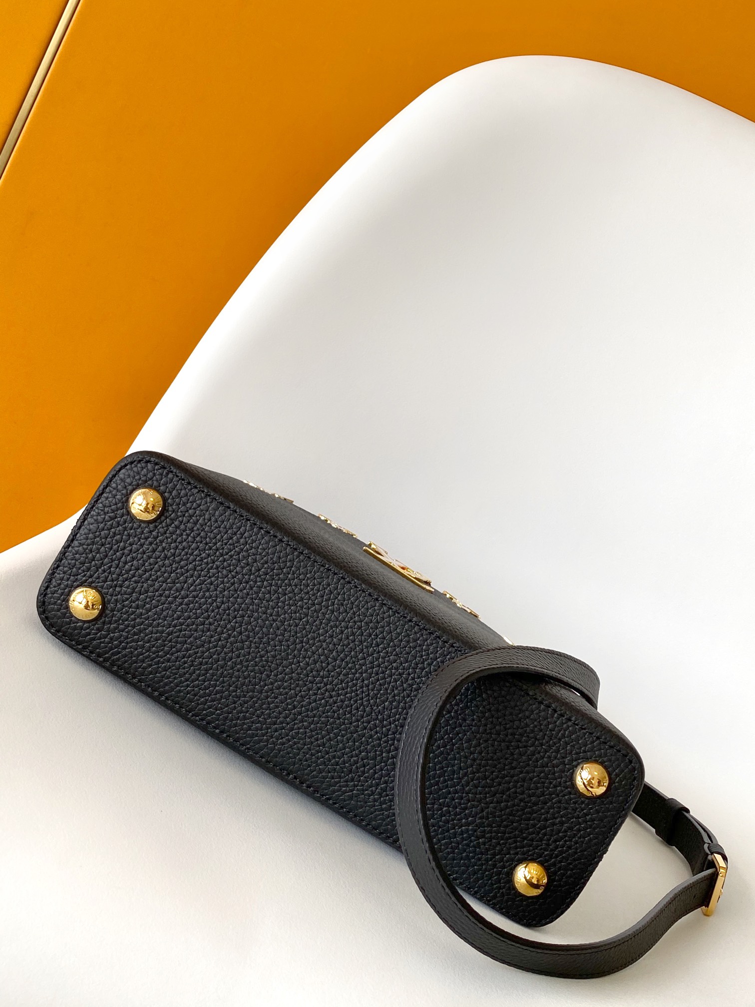 Louis Vuitton Basic Bag Cow Leather Black 16cm-21cm-27cm-31cm-m-s-l