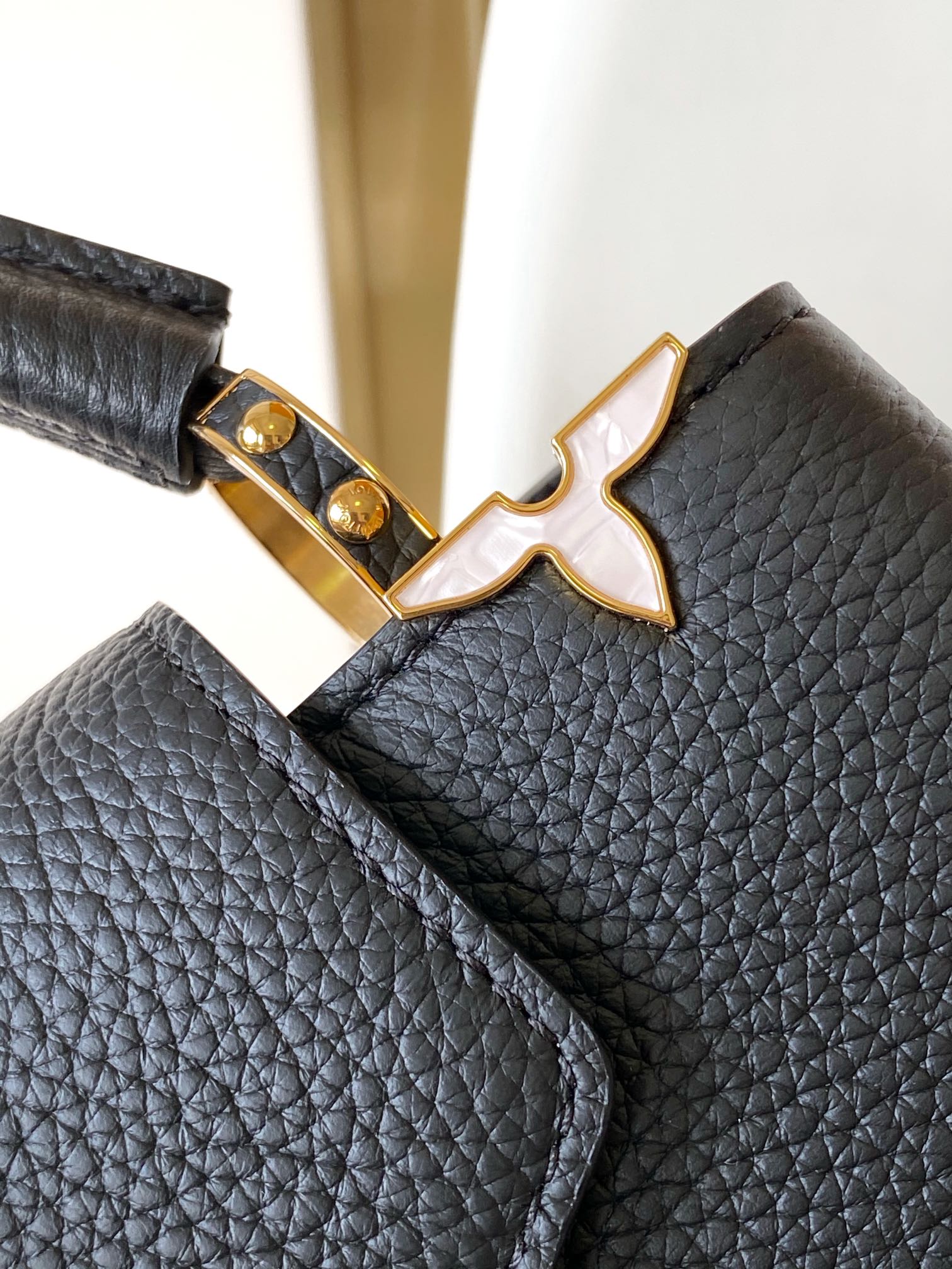 Louis Vuitton Basic Bag Cow Leather Black 16cm-21cm-27cm-31cm-m-s-l