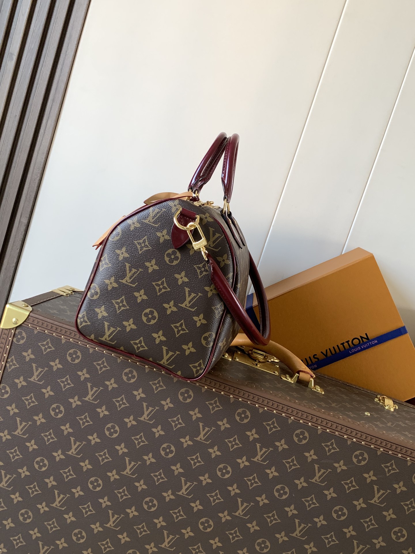 Louis Vuitton Basic Bag Cow Leather Gold M-l-s