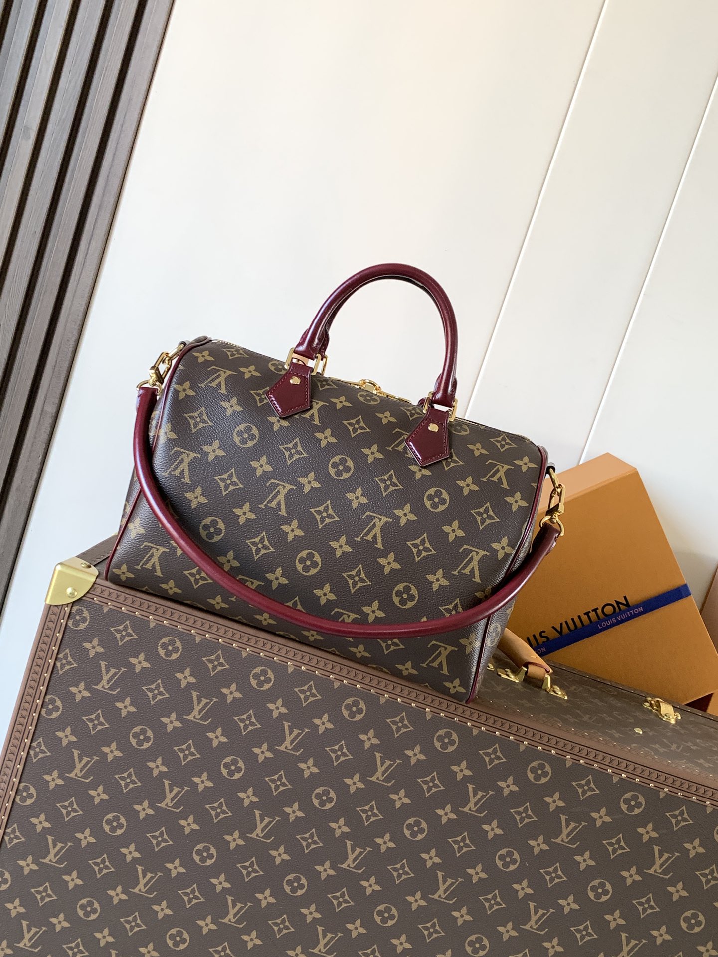 Louis Vuitton Basic Bag Cow Leather Gold M-l-s