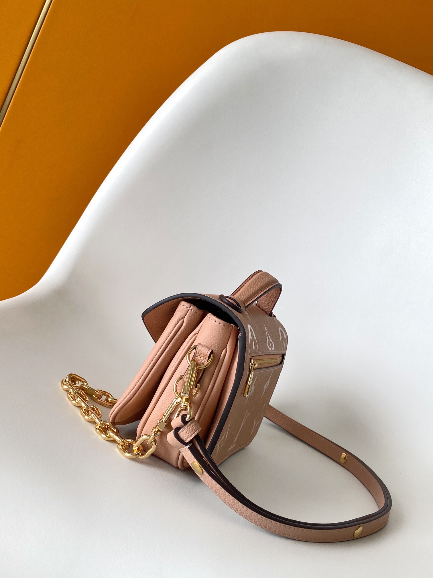 Louis Vuitton Basic Bag Cow Leather Black M-l-s