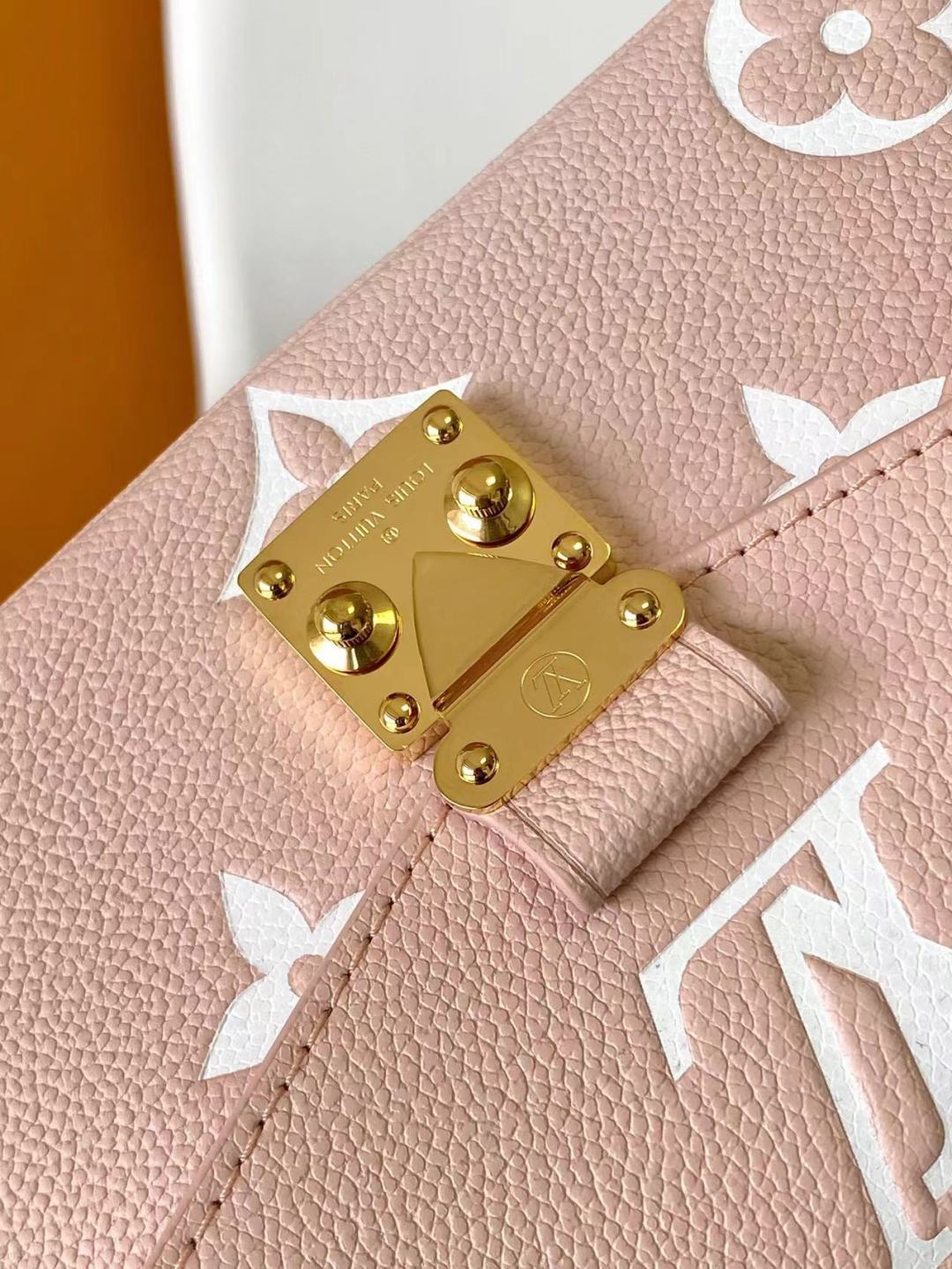 Louis Vuitton Basic Bag Cow Leather Black M-l-s