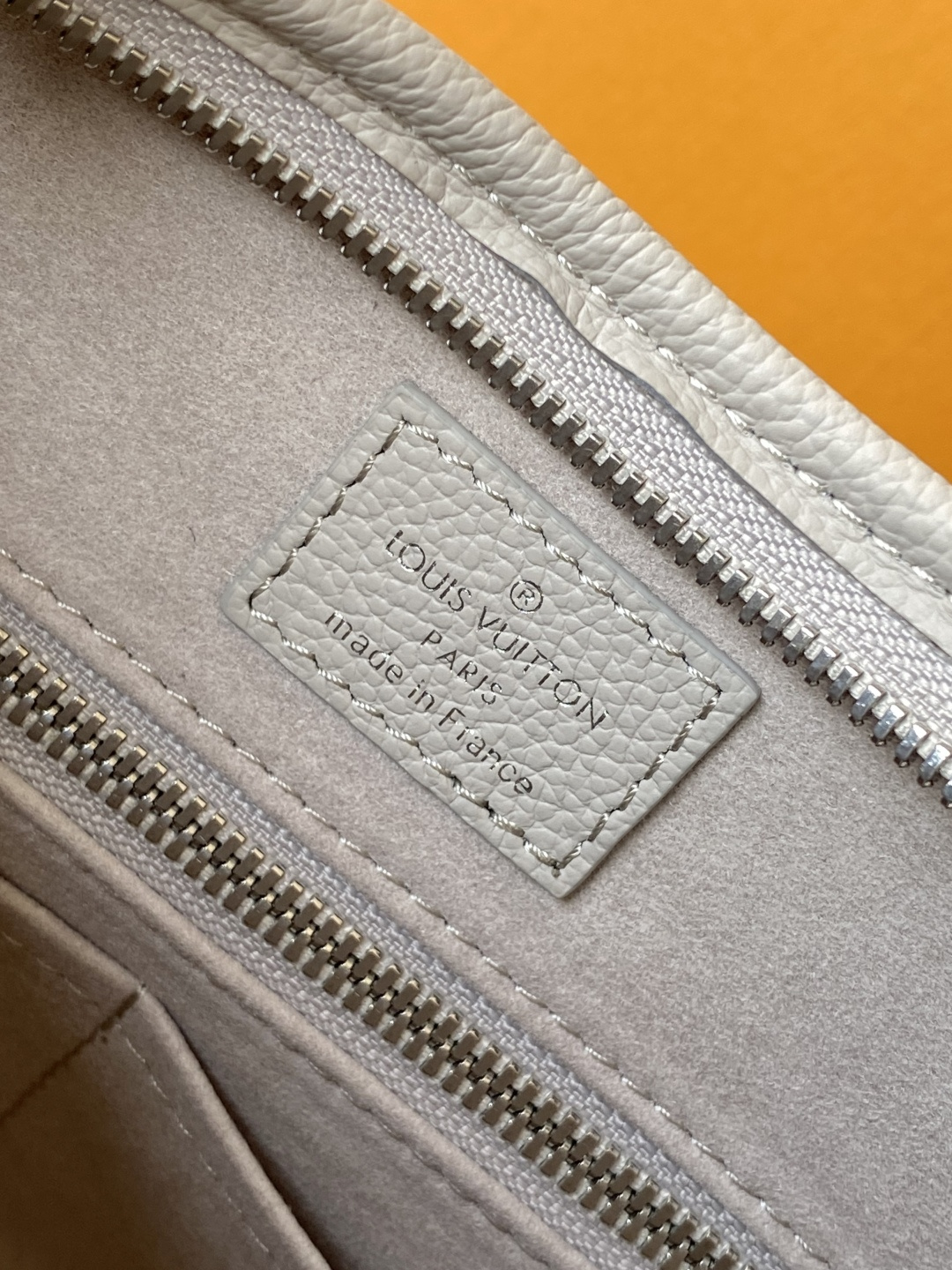 Louis Vuitton Clutch Bag White M-l