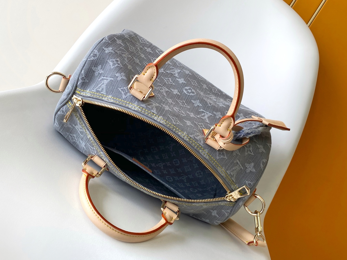 Louis Vuitton Basic Bag Cow Leather M-s