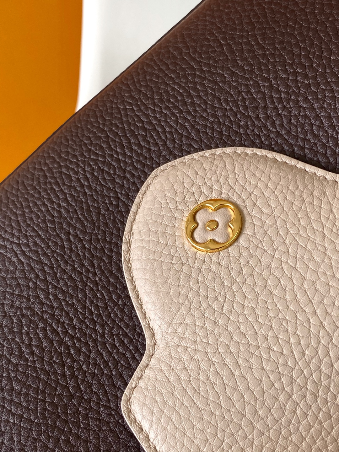 Louis Vuitton Basic Bag Cow Leather Brown M-l-s