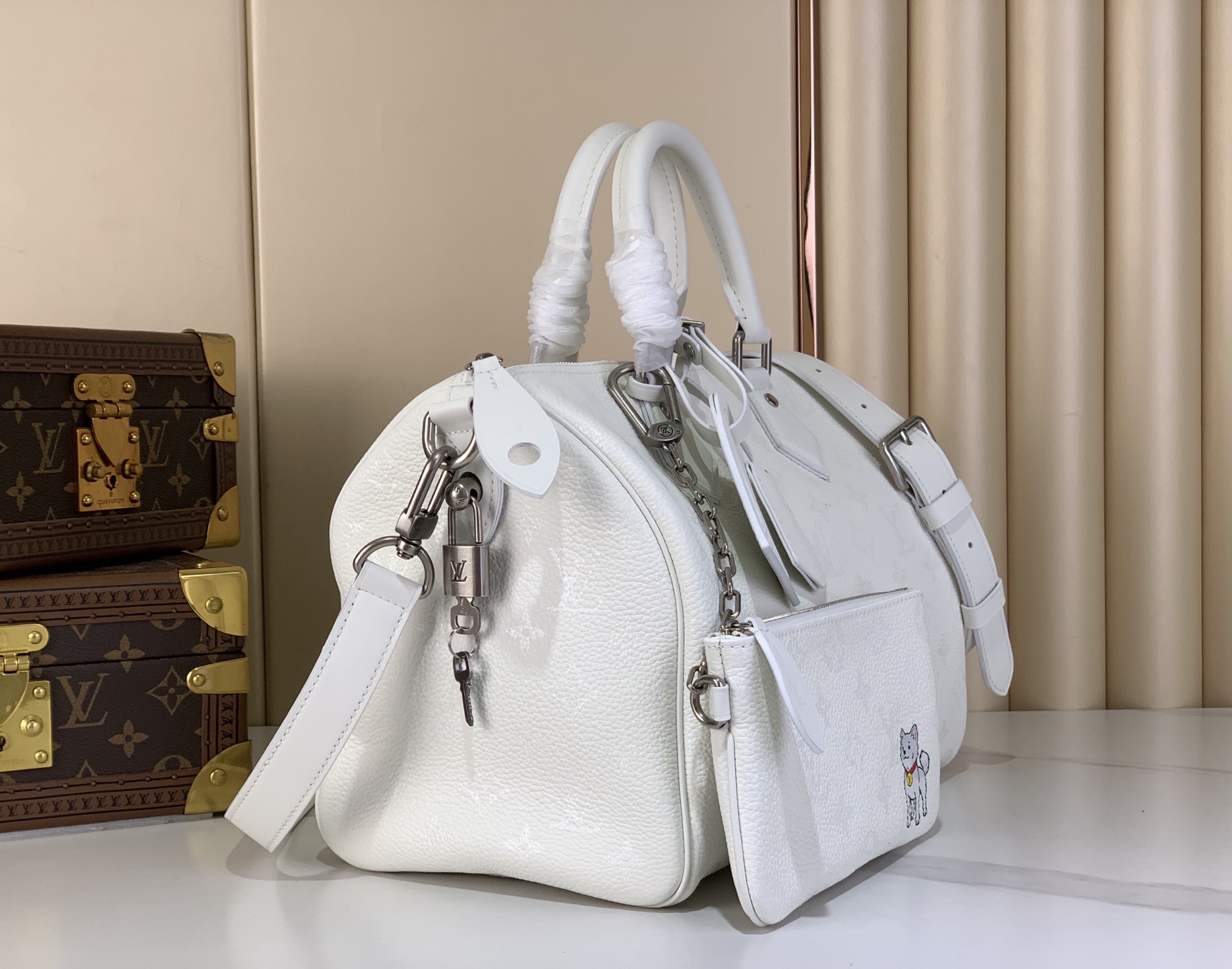Louis Vuitton Basic Bag Cow Leather White M-s