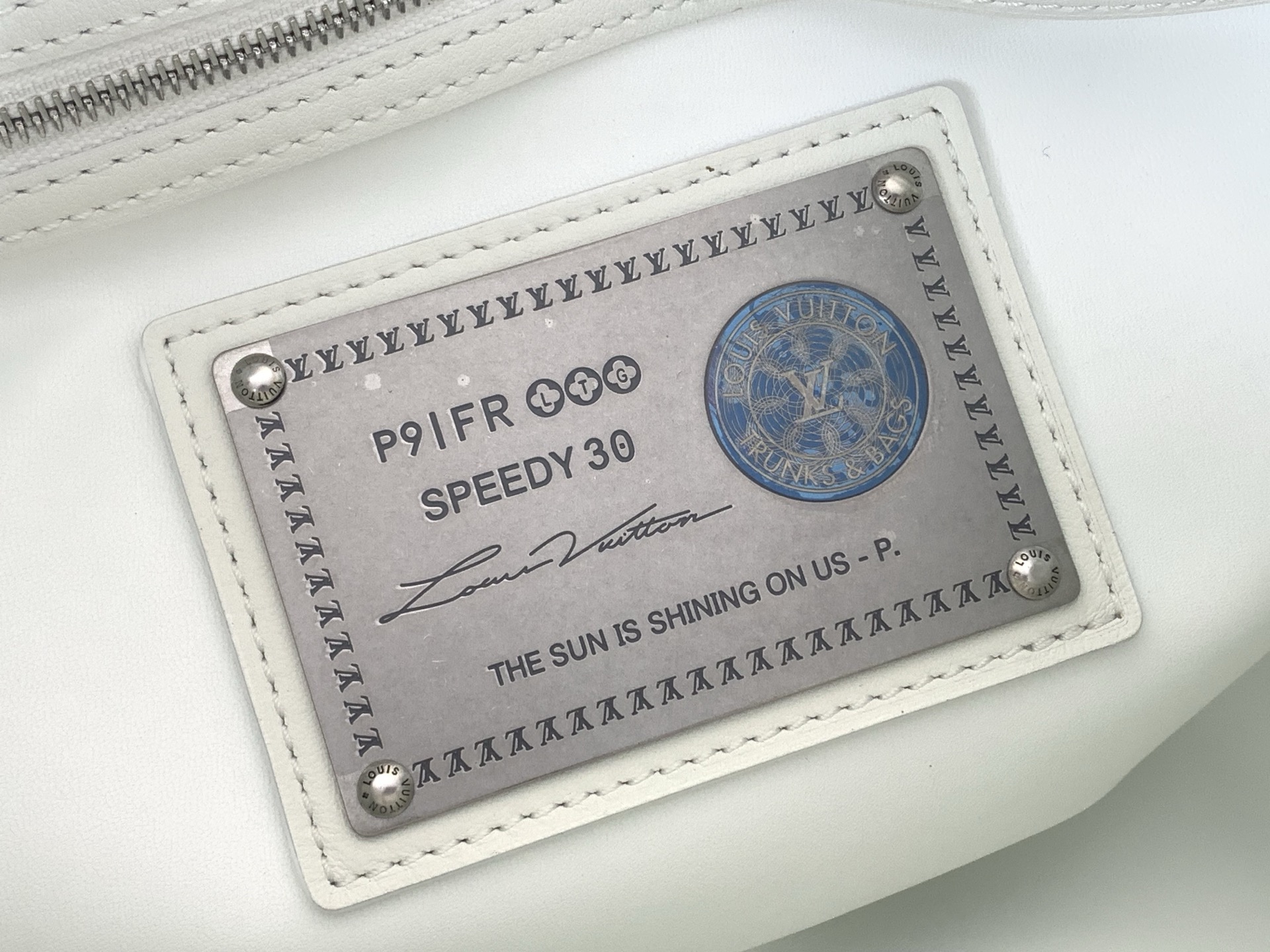 Louis Vuitton Basic Bag Cow Leather White M-s