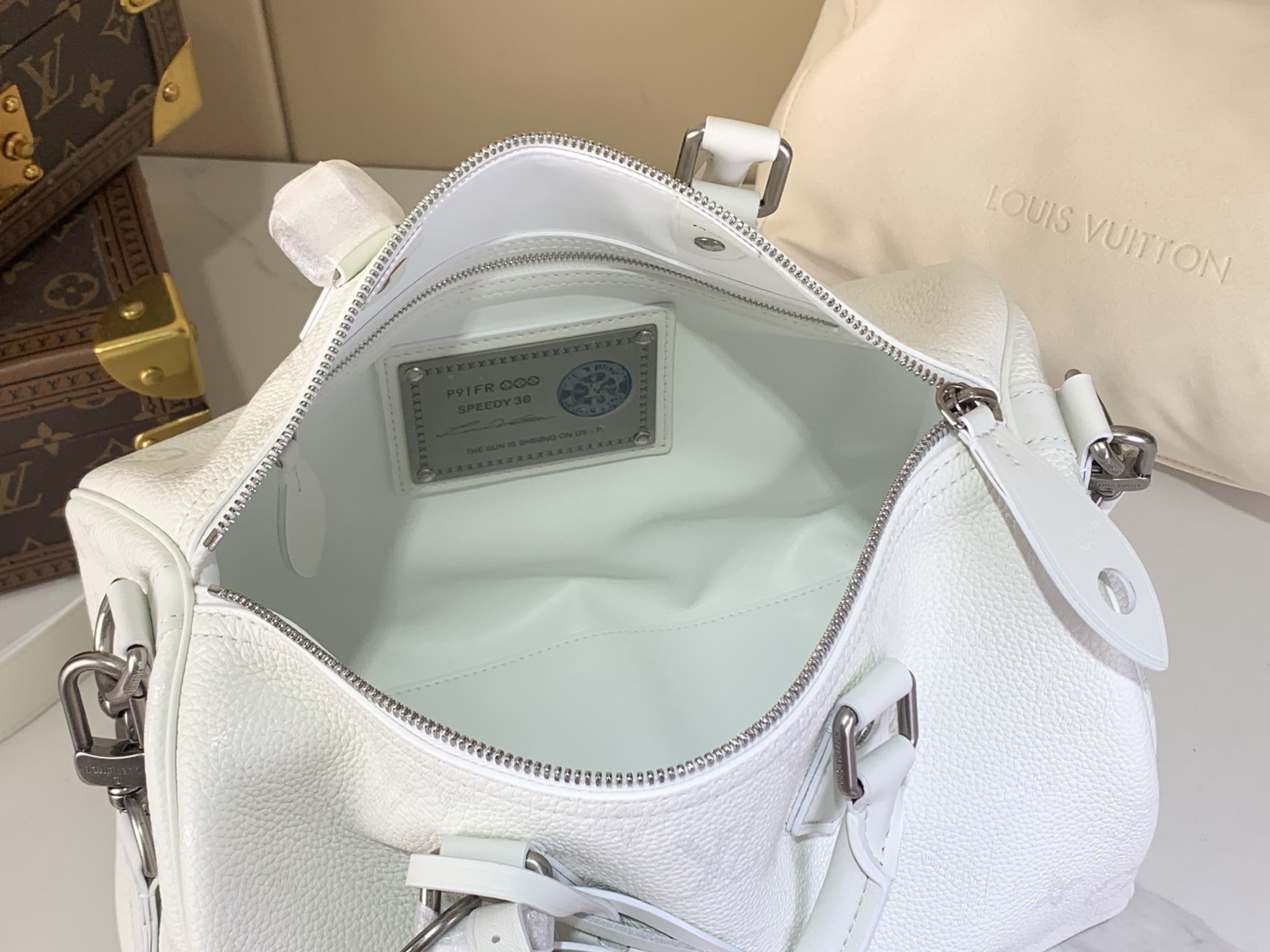 Louis Vuitton Basic Bag Cow Leather White M-s