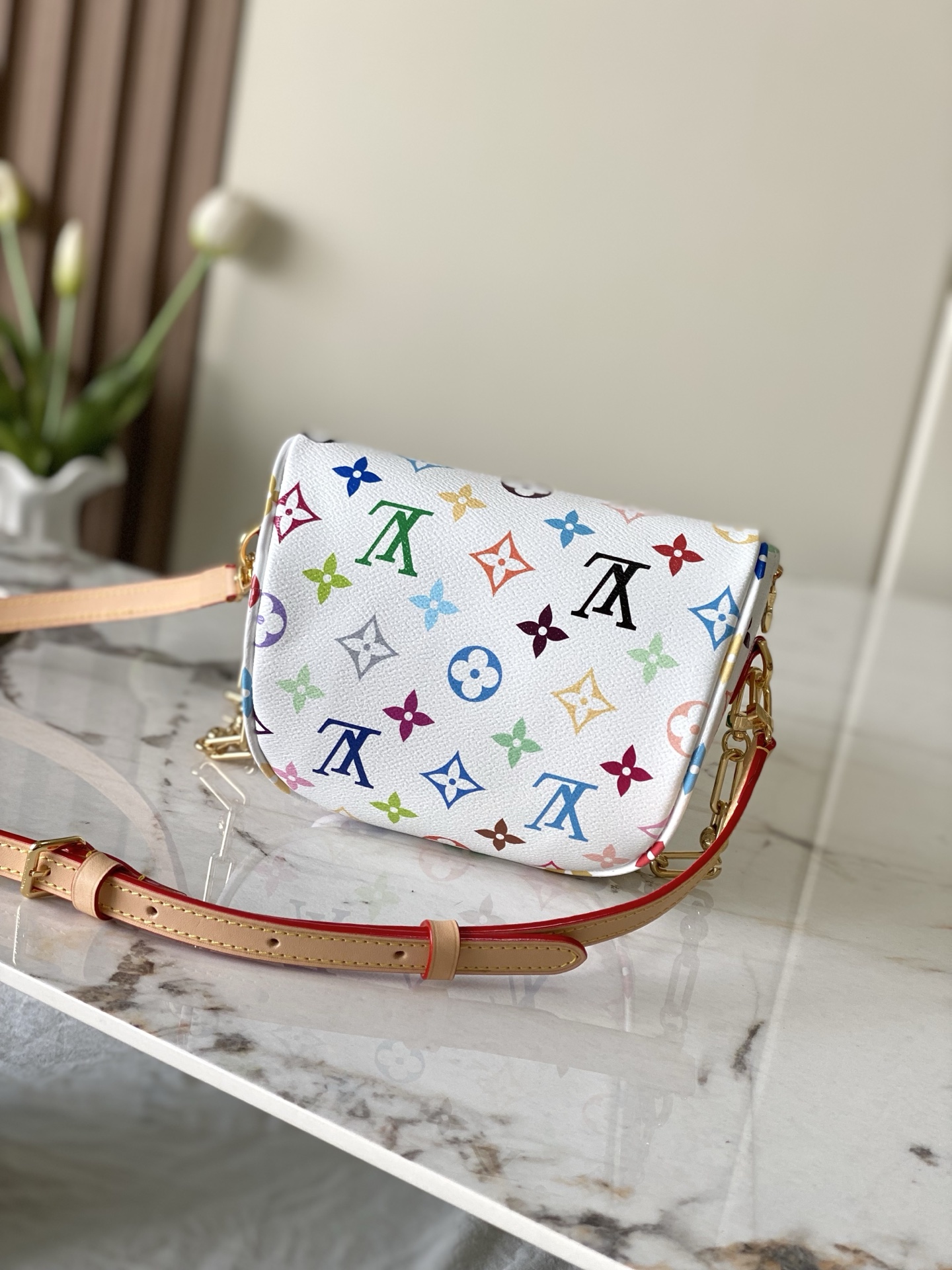 Louis Vuitton Basic Bag M