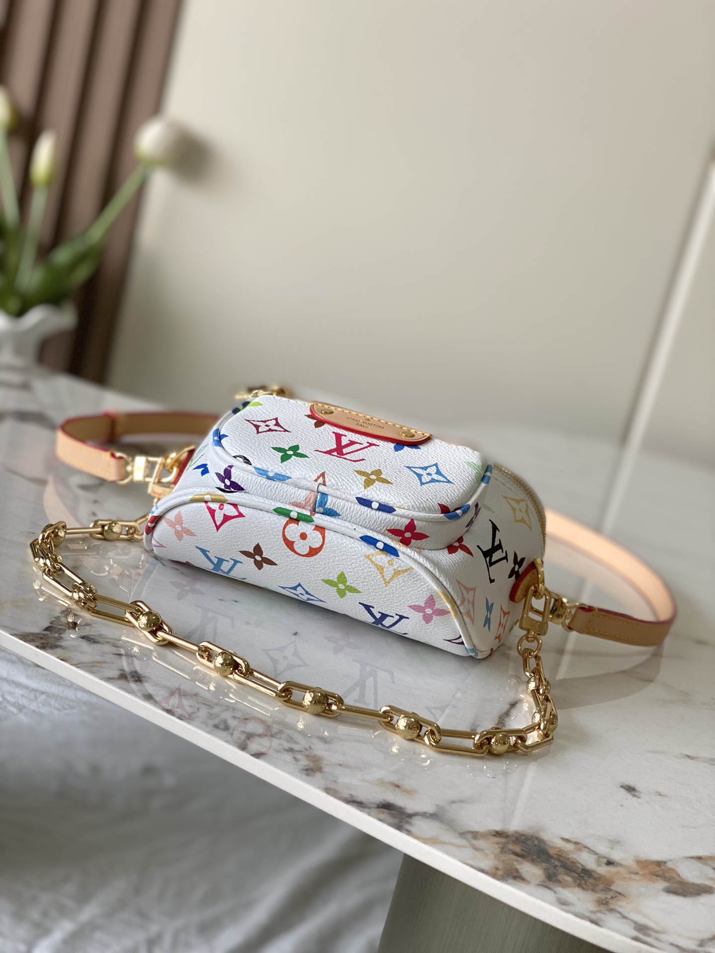 Louis Vuitton Basic Bag M