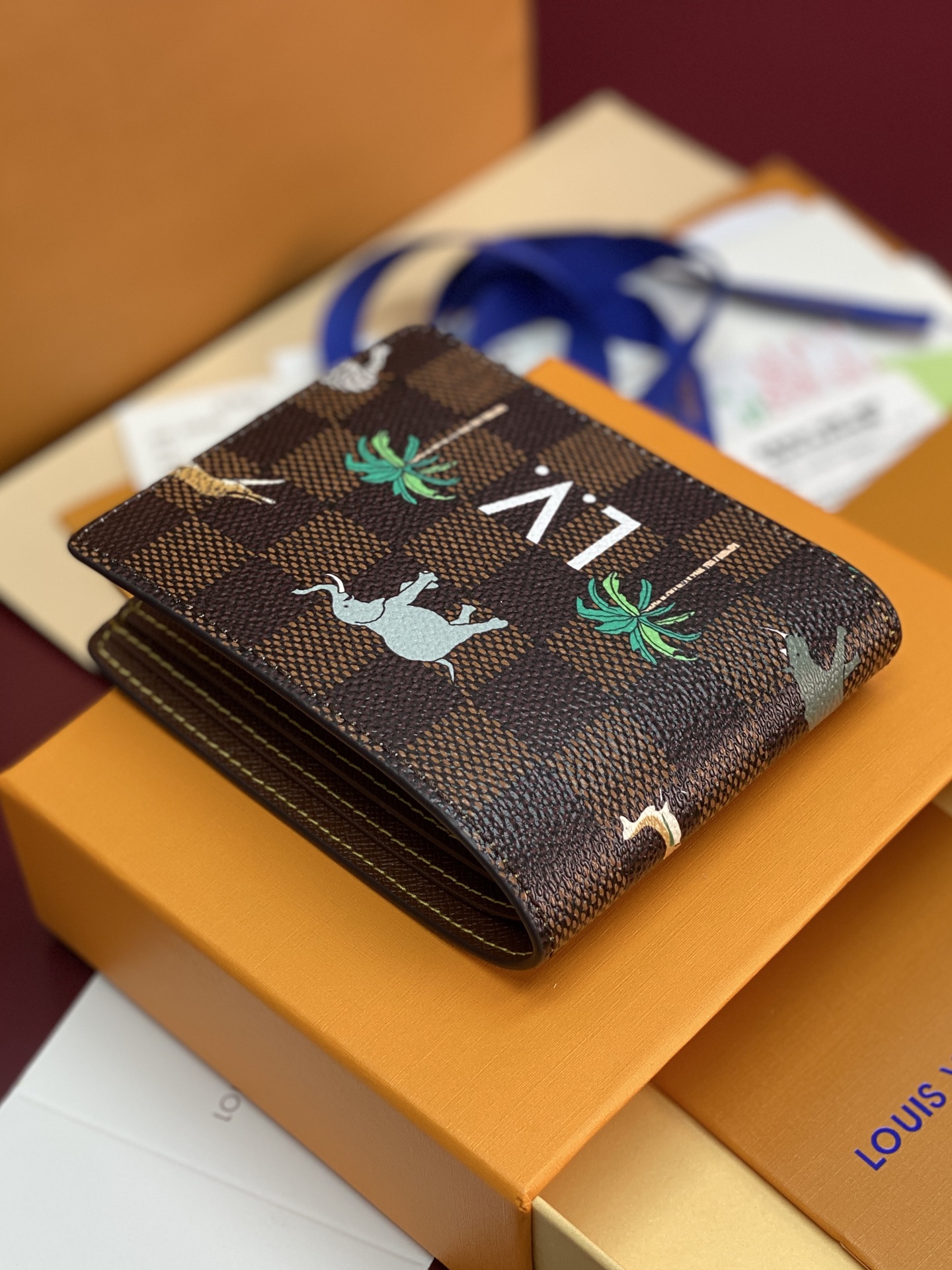 Louis Vuitton Basic Bag Cow Leather White M-l