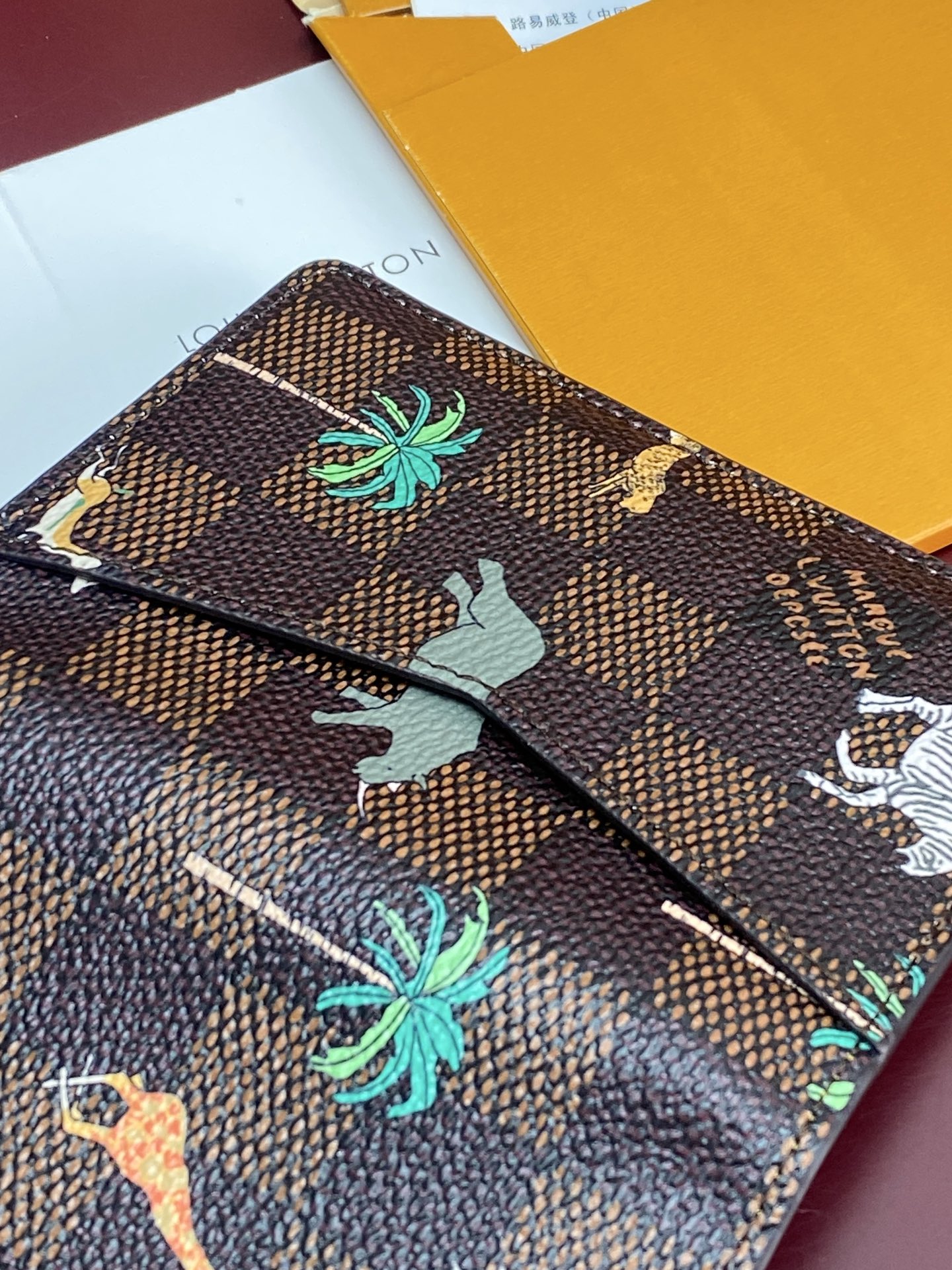 Louis Vuitton Basic Bag Canvas White M-l