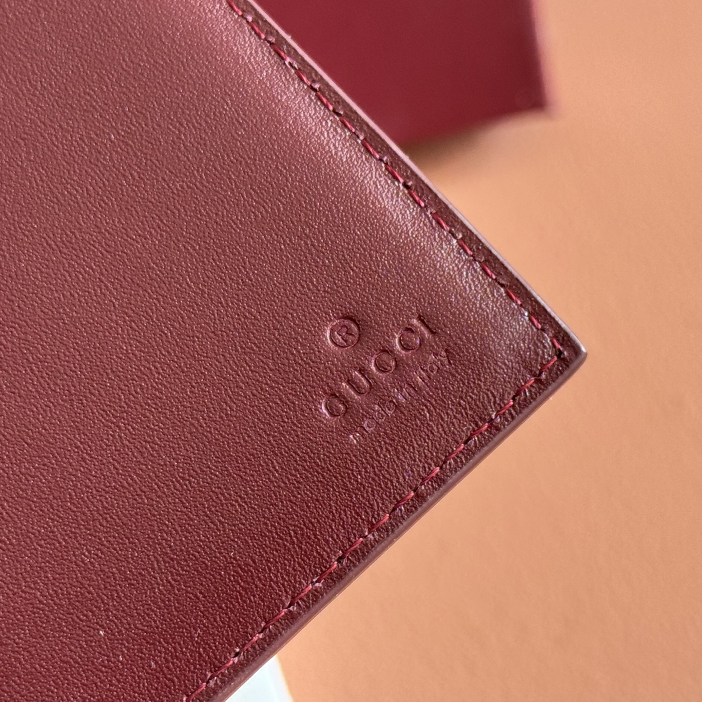 Gucci Basic Bag Gold M-s