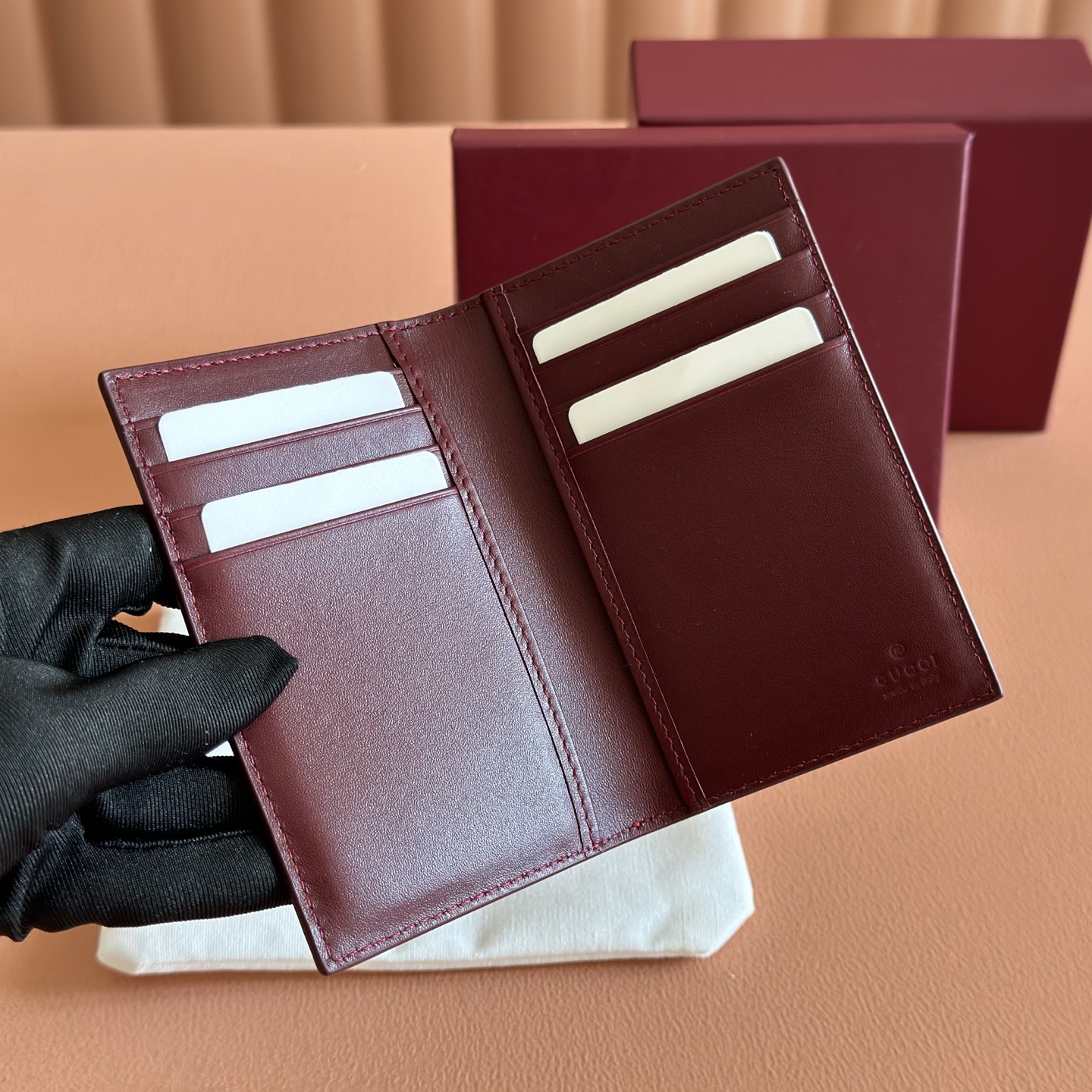 Gucci Basic Bag Gold M-s