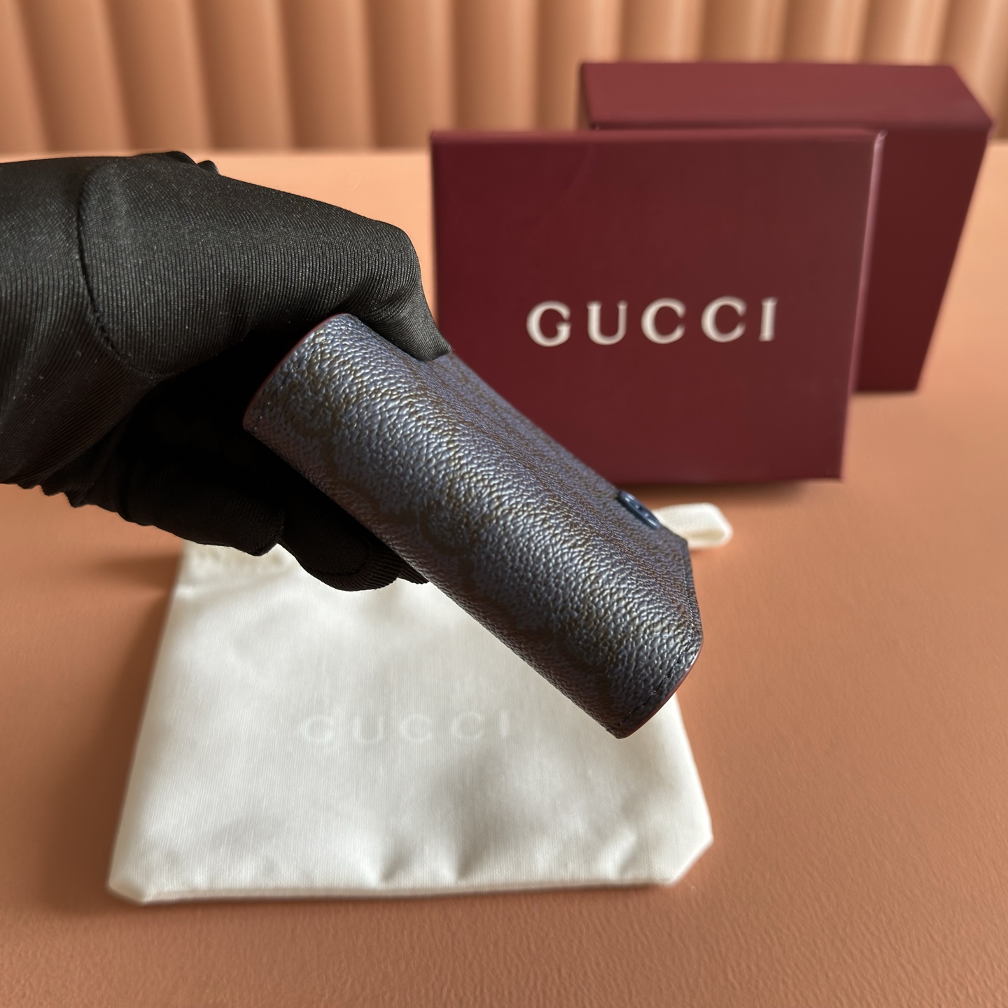 Gucci Basic Bag Gold M-s