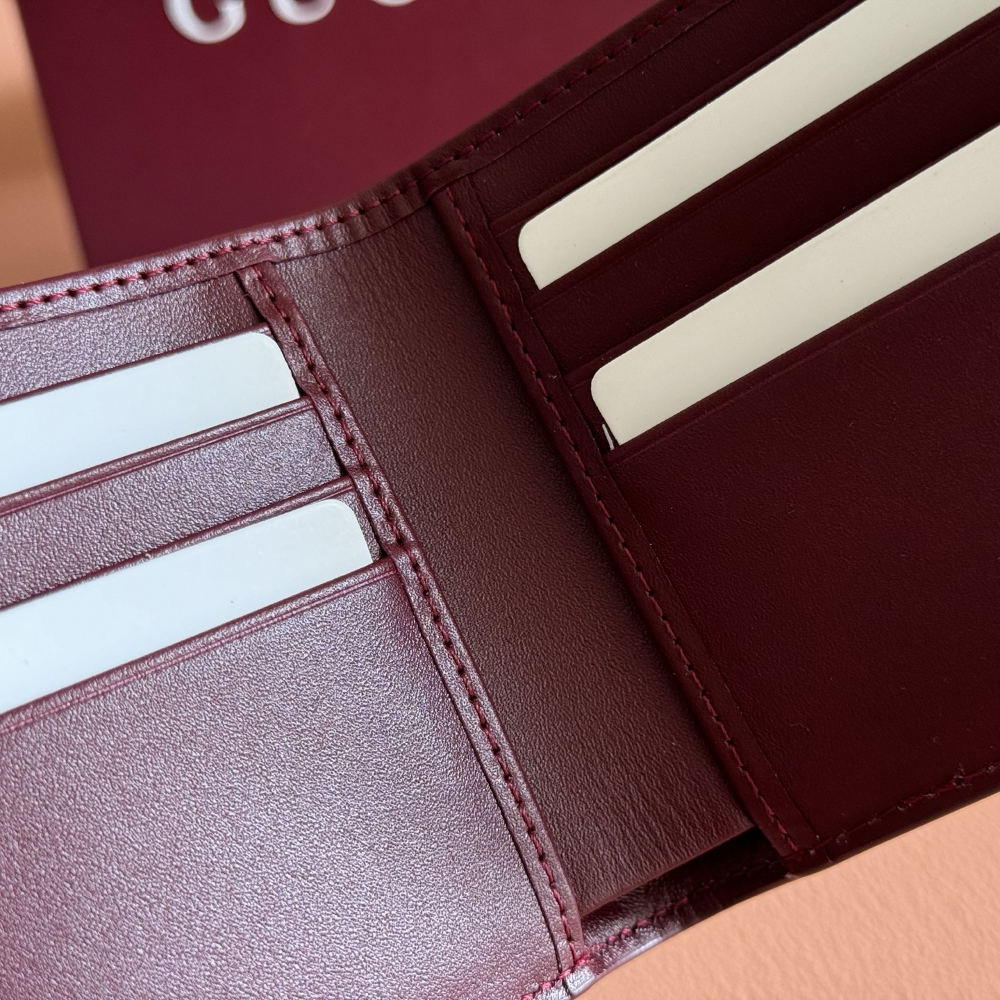 Gucci Basic Bag Gold M-s