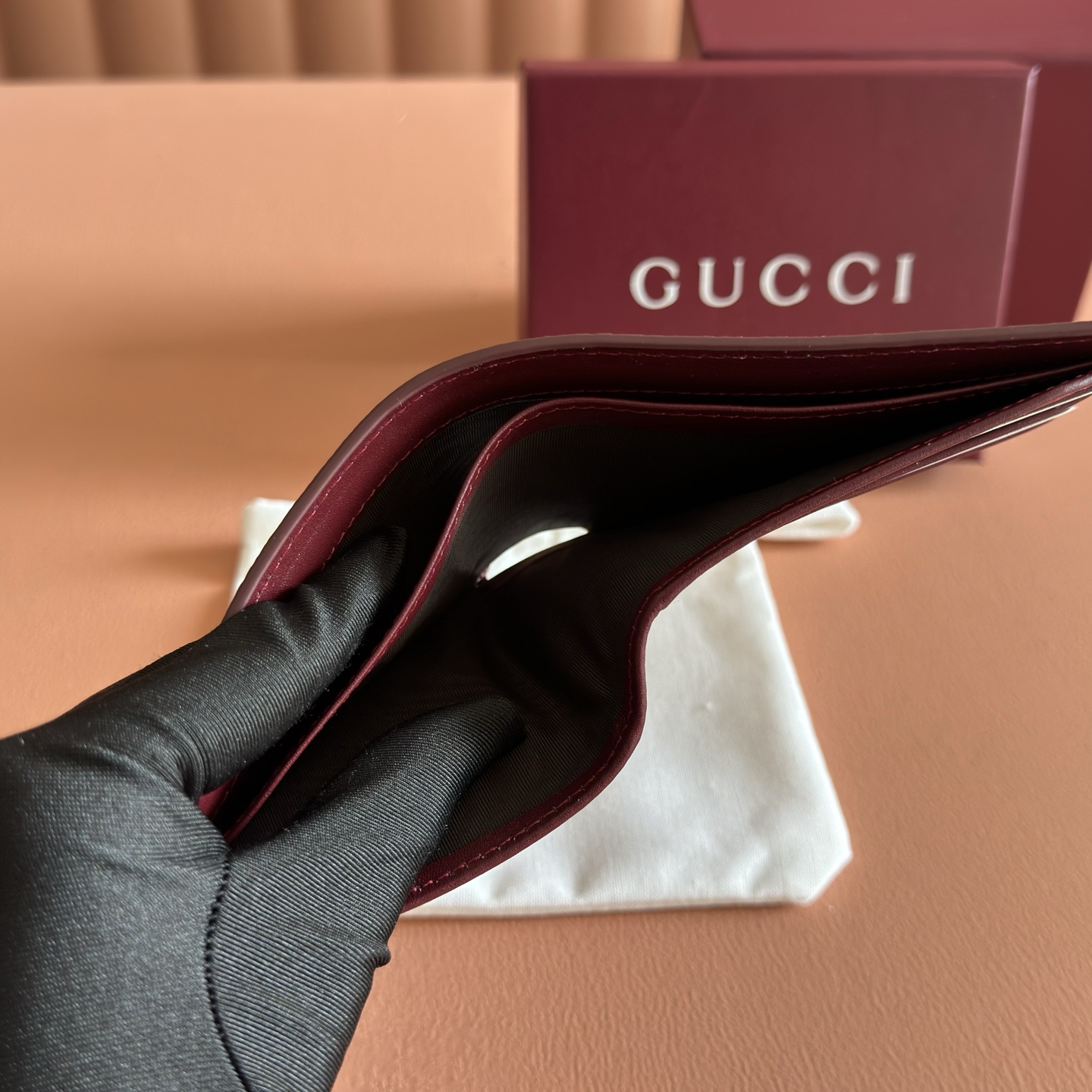 Gucci Basic Bag Gold M-s