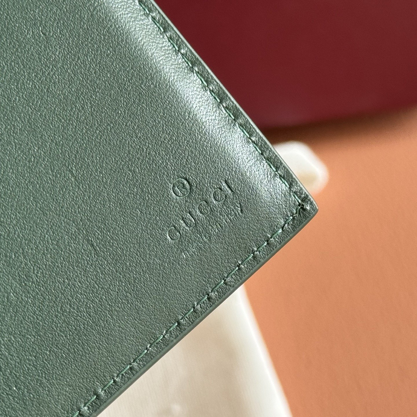 Gucci Basic Bag Gold M-s