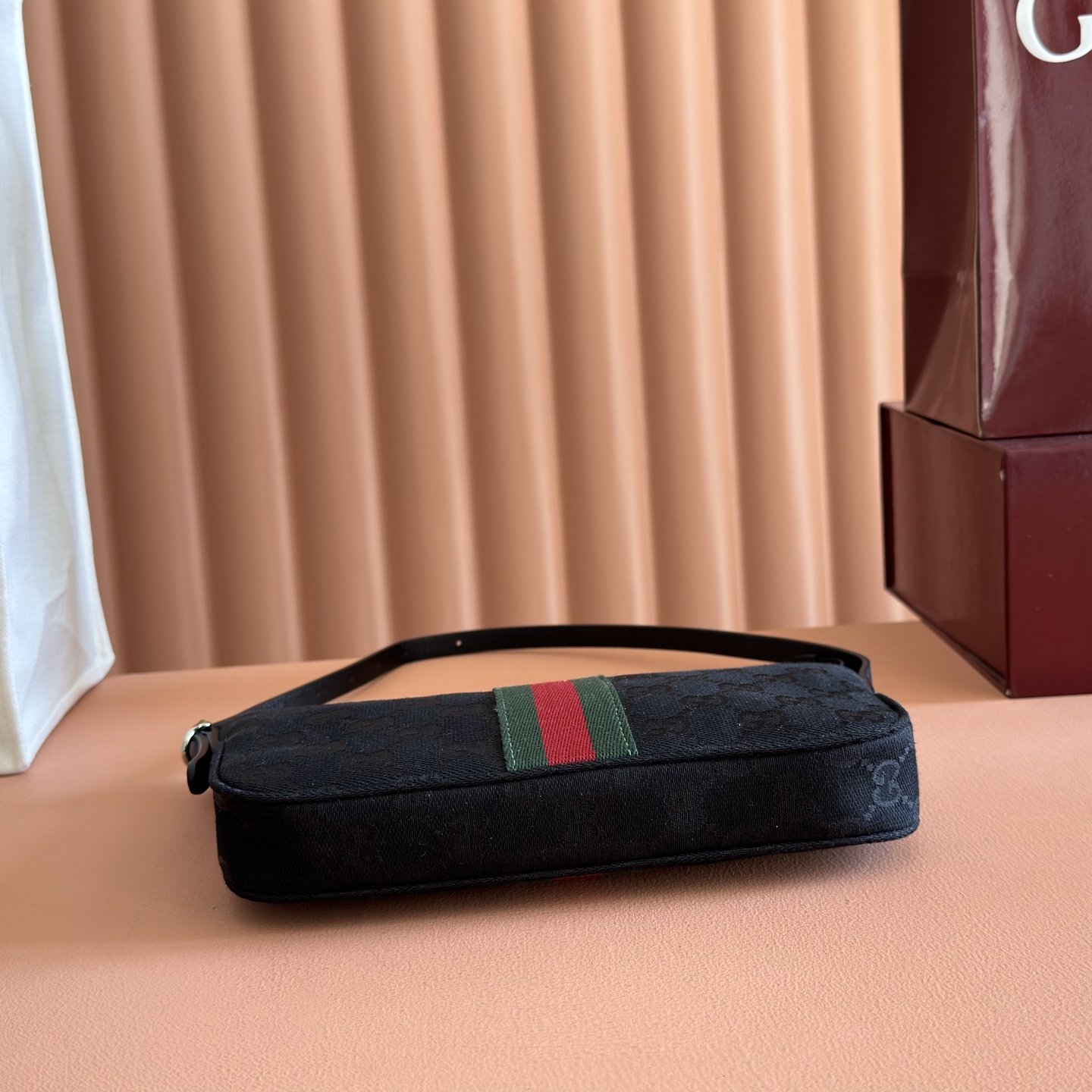 Gucci Basic Bag Canvas Black L