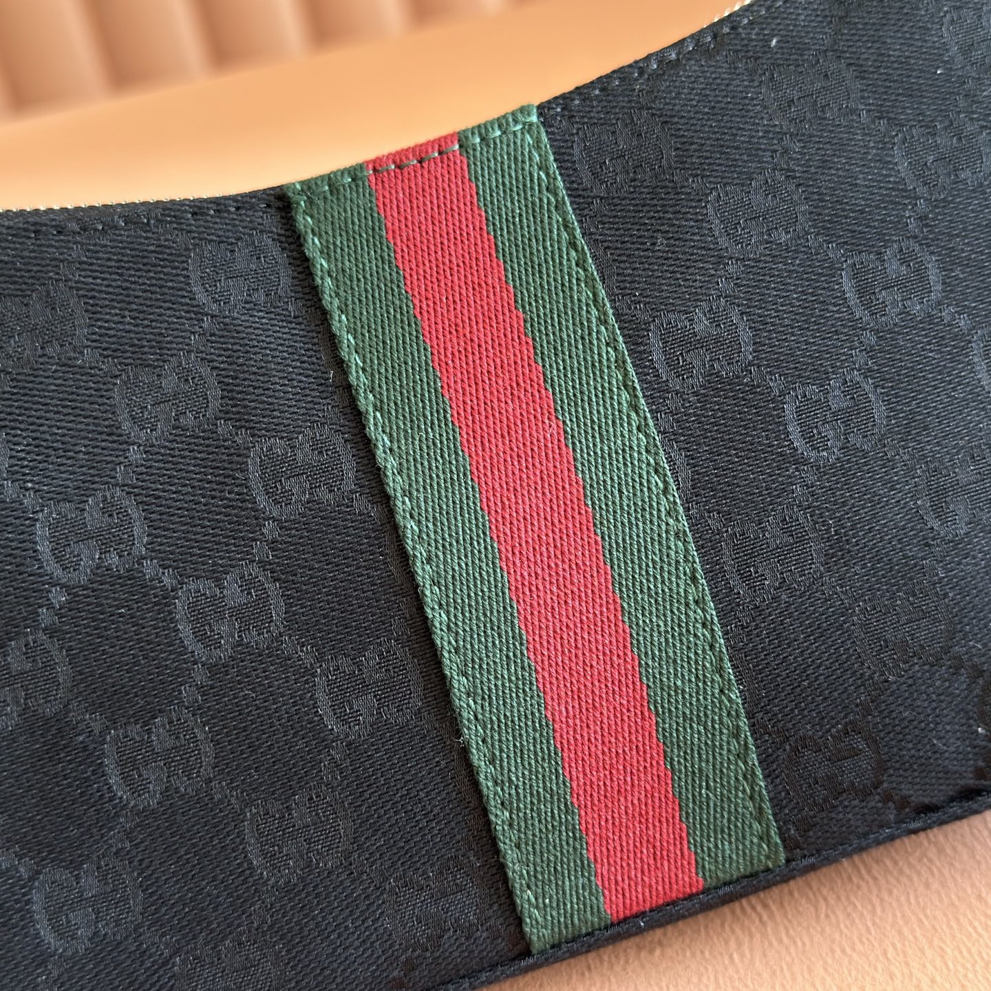 Gucci Basic Bag Canvas Black L