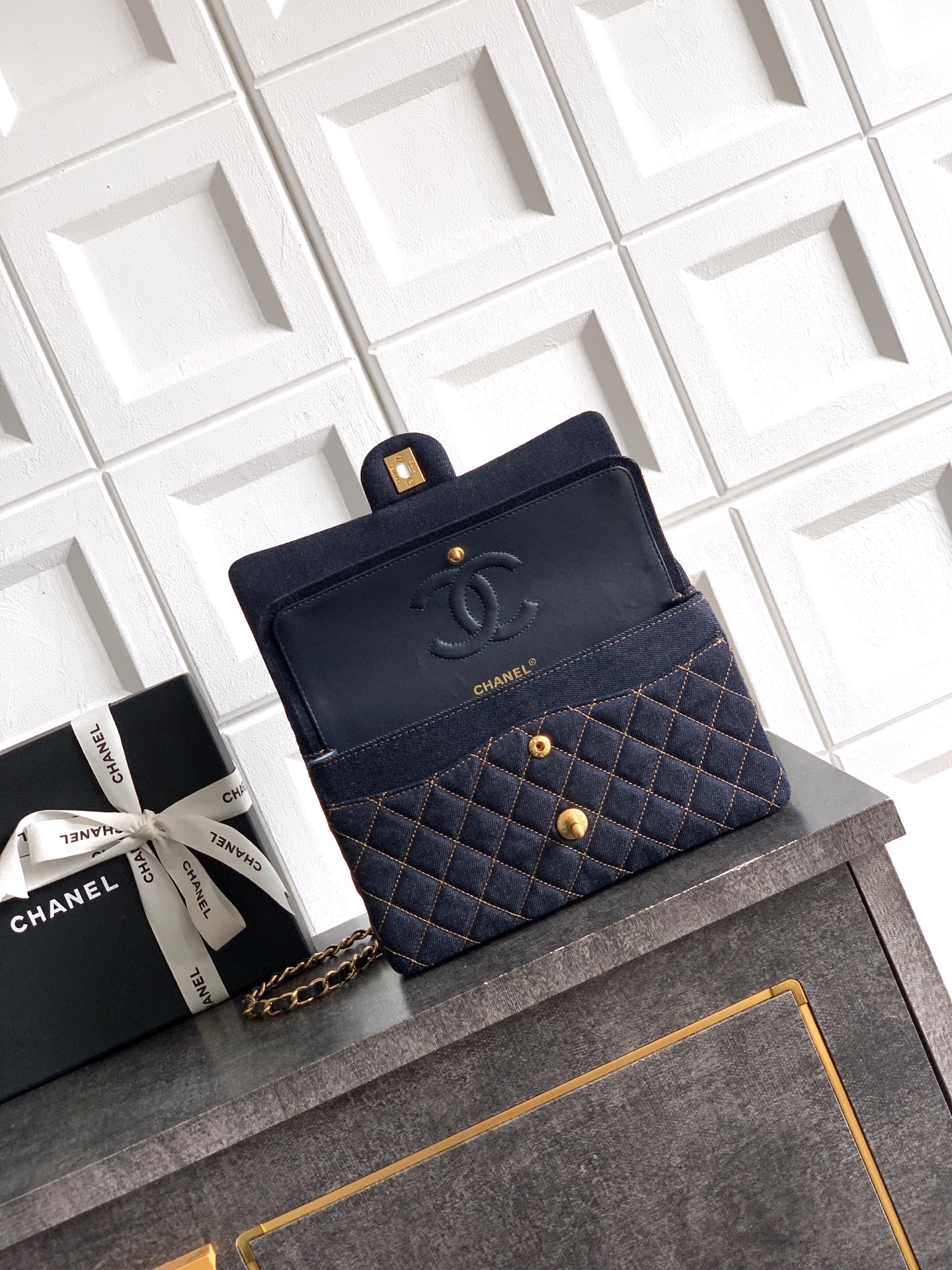 Chanel Basic Bag 20cm-25cm-l