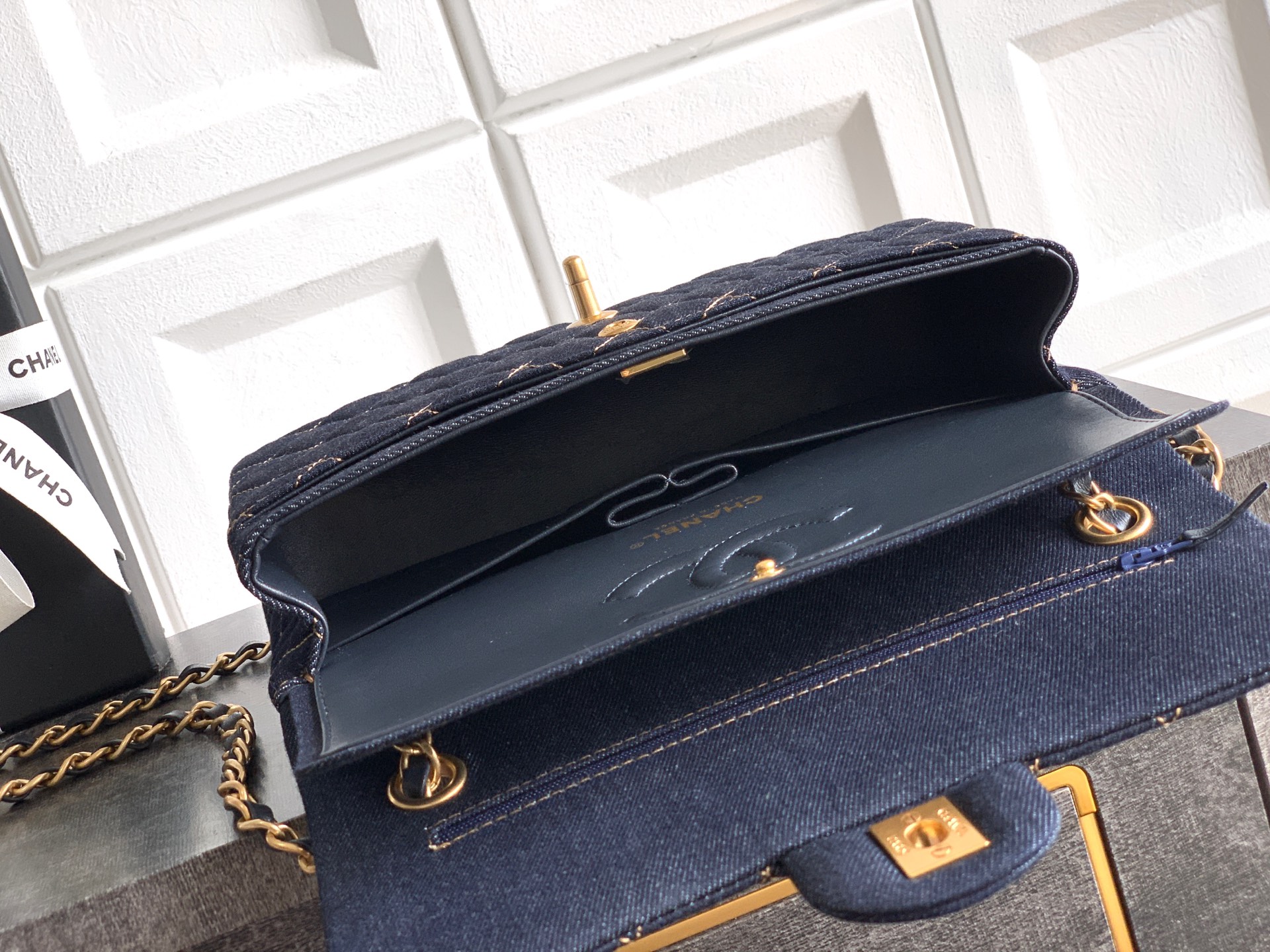 Chanel Basic Bag 20cm-25cm-l