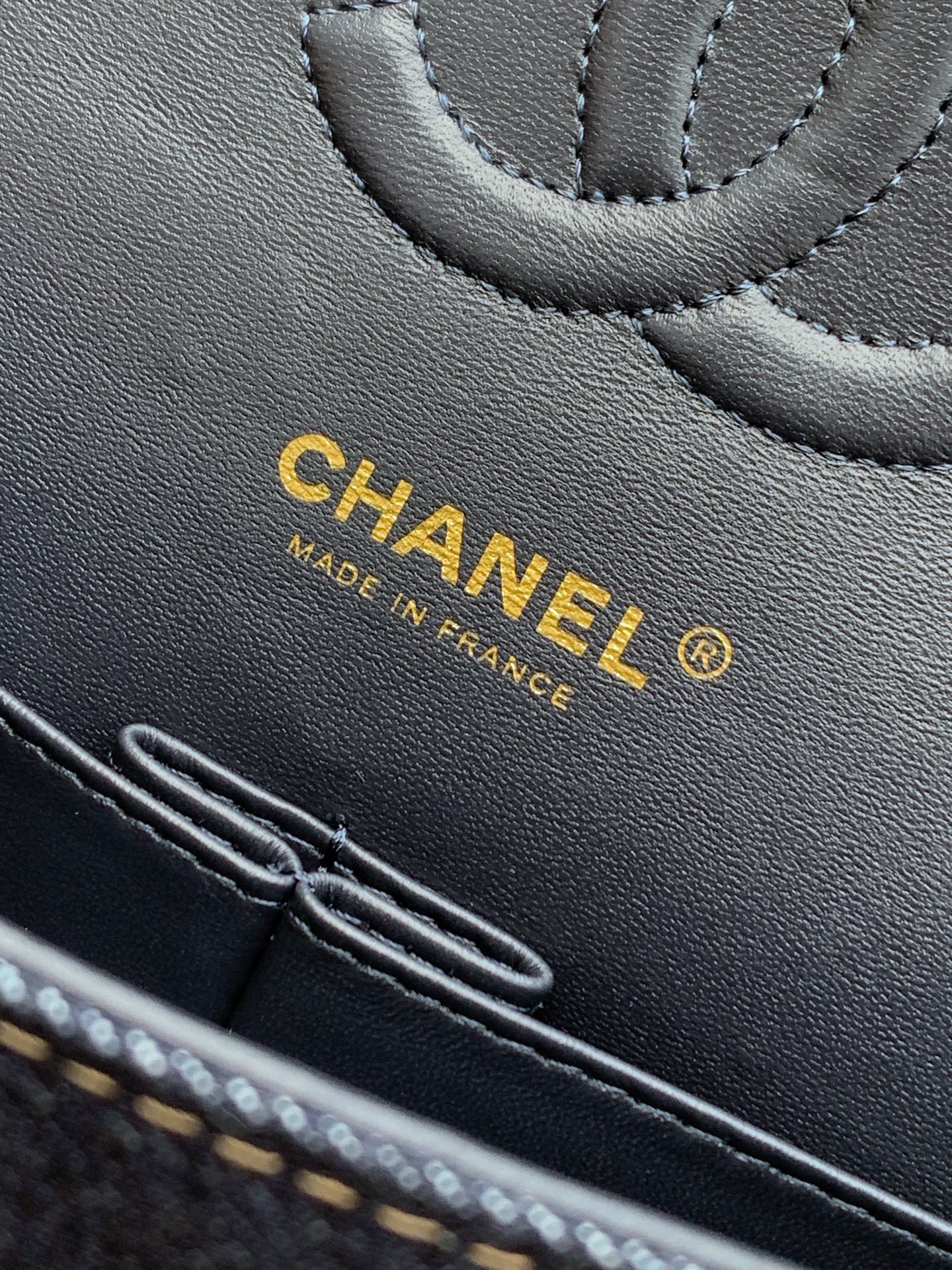 Chanel Basic Bag 20cm-25cm-l