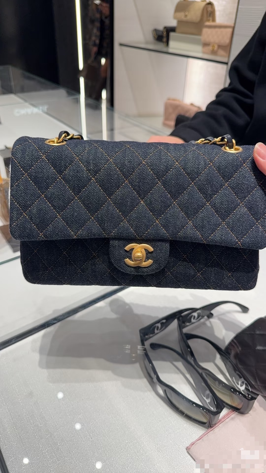 Chanel Basic Bag 20cm-25cm-l