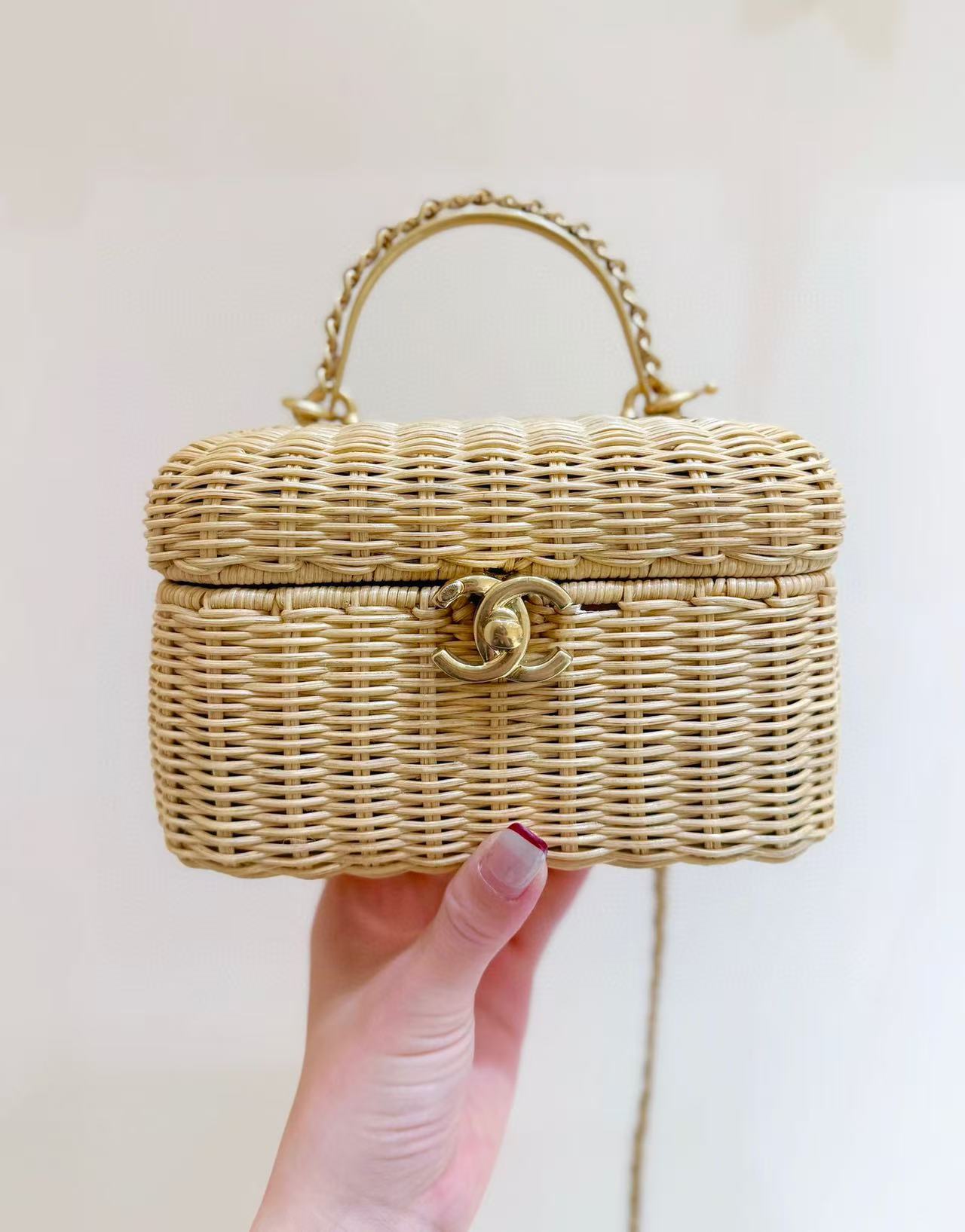 Chanel Basic Bag Gold 11cm-l-s