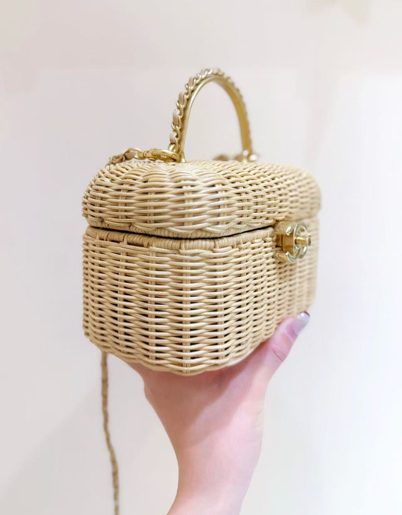 Chanel Basic Bag Gold 11cm-l-s