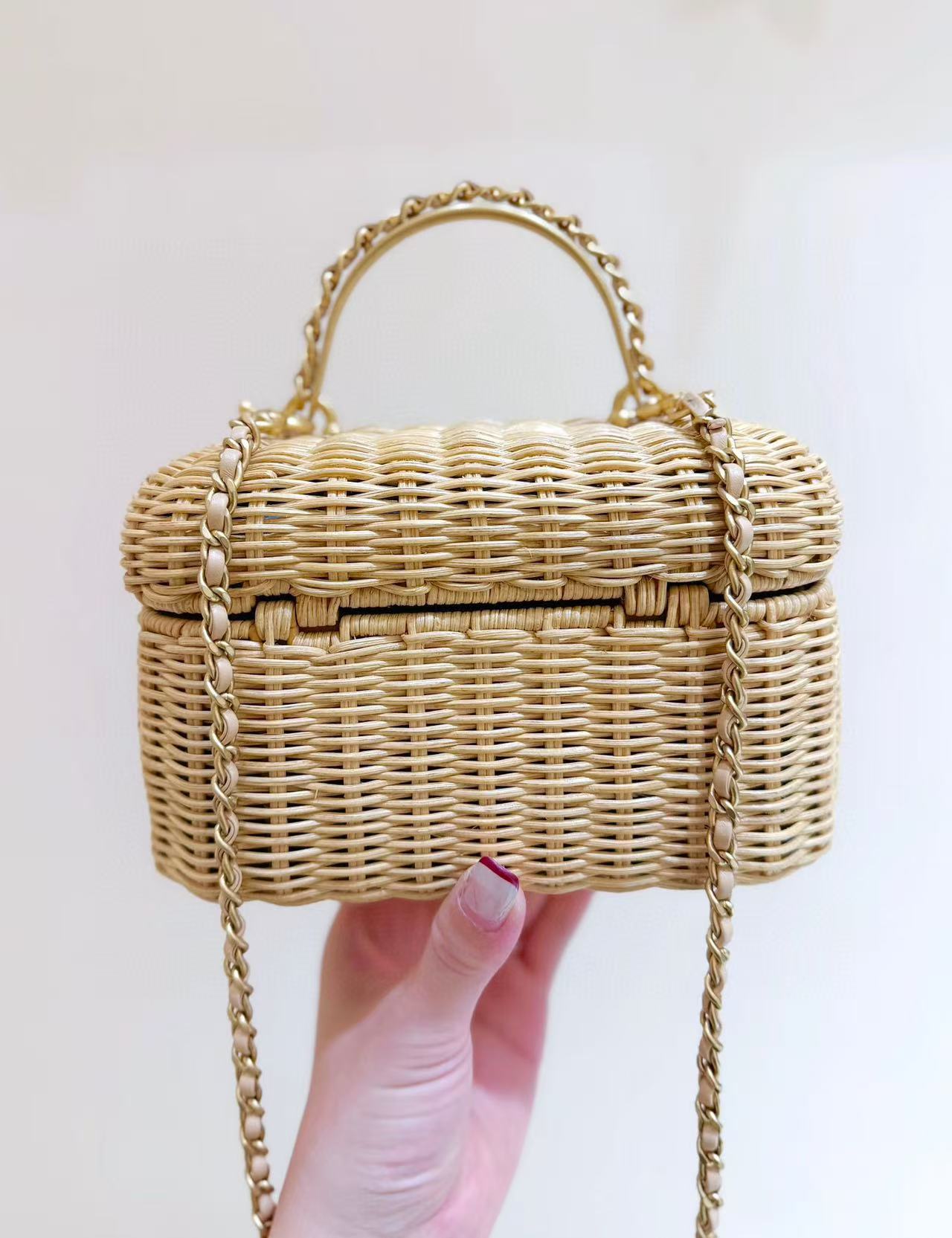Chanel Basic Bag Gold 11cm-l-s