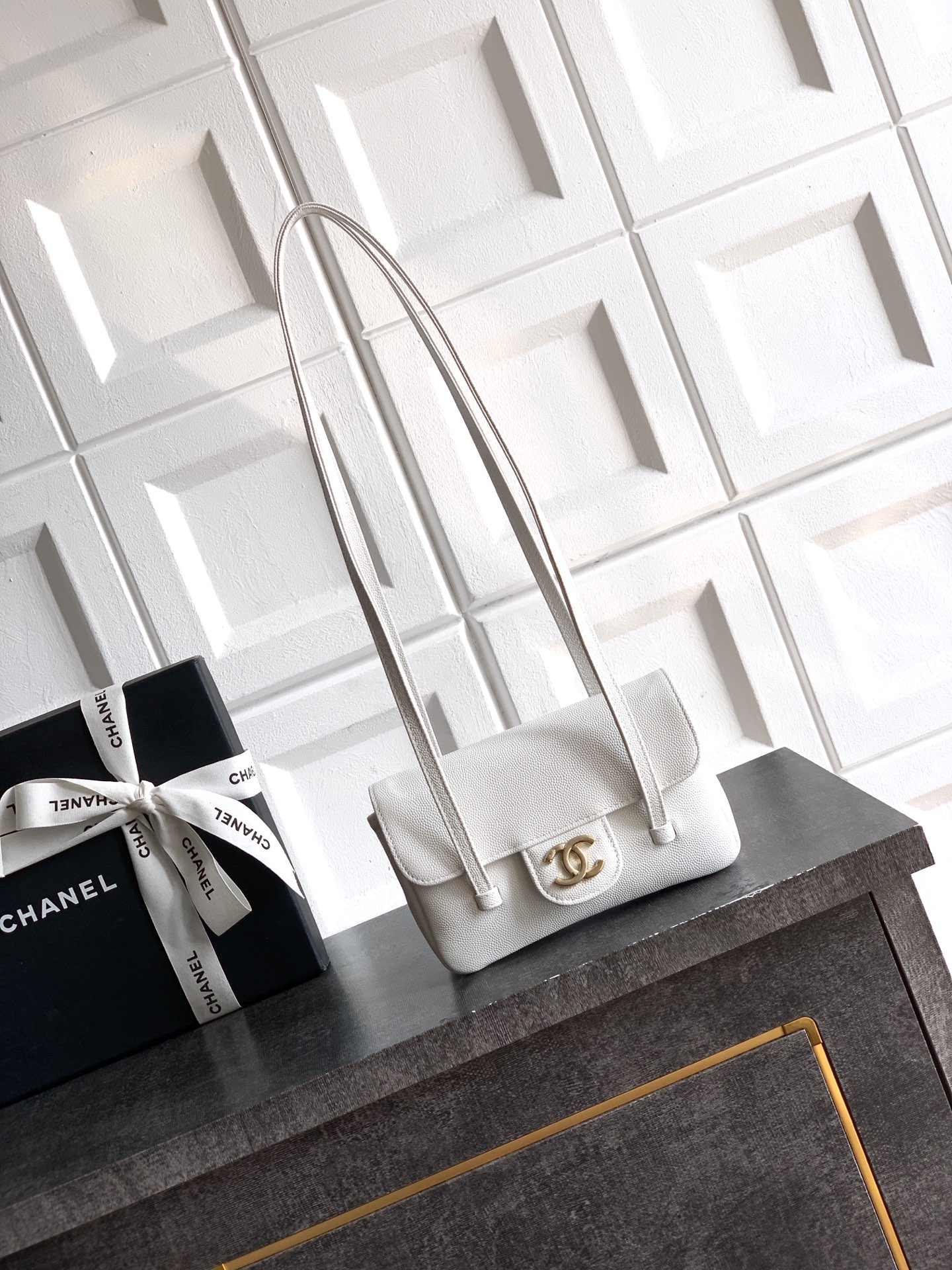 Chanel Basic Bag Cow Leather White 17cm-m-l-s