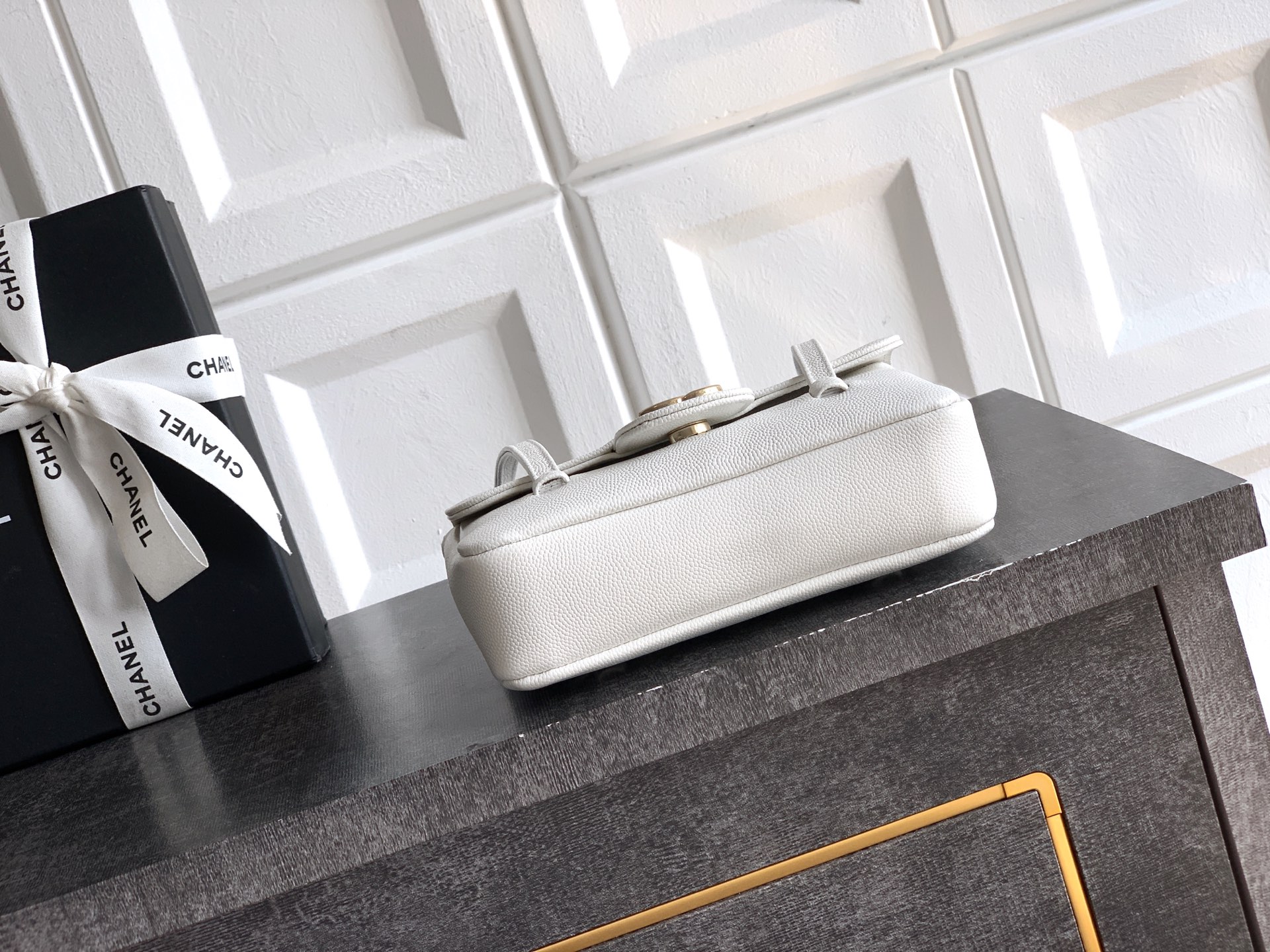 Chanel Basic Bag Cow Leather White 17cm-m-l-s