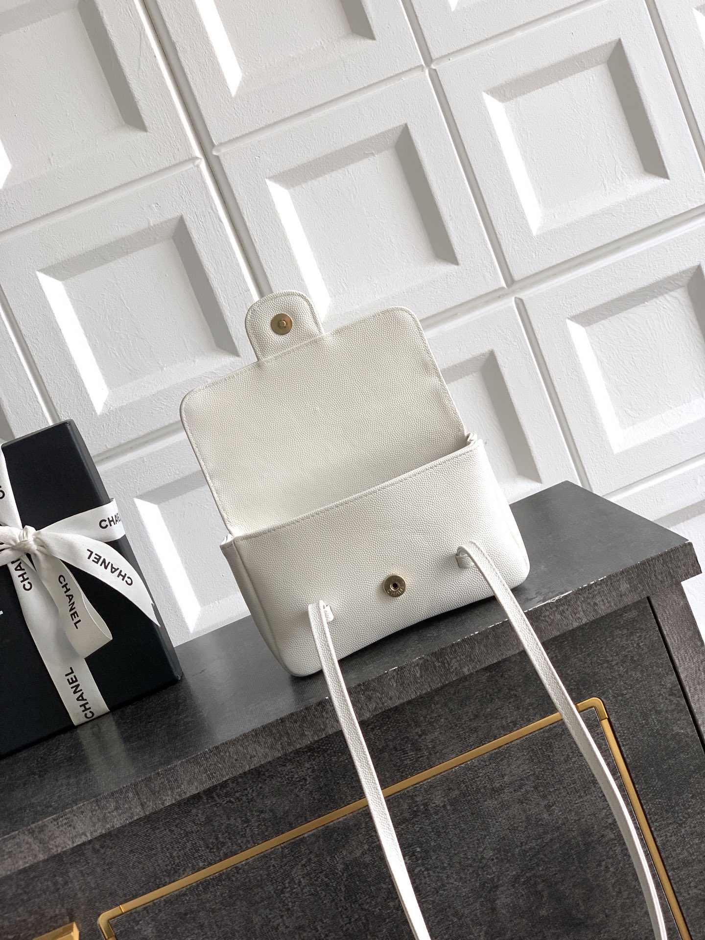 Chanel Basic Bag Cow Leather White 17cm-m-l-s