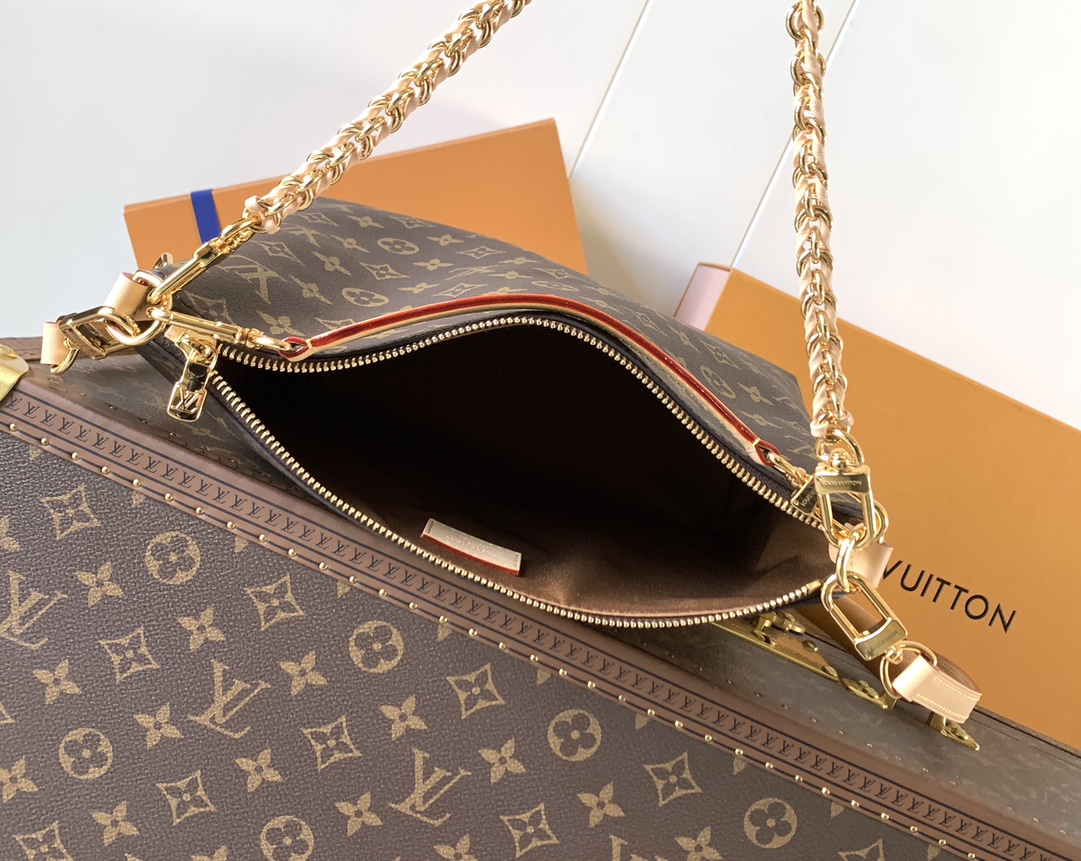 Louis Vuitton Male Basic Bag Cow Leather M-l-s