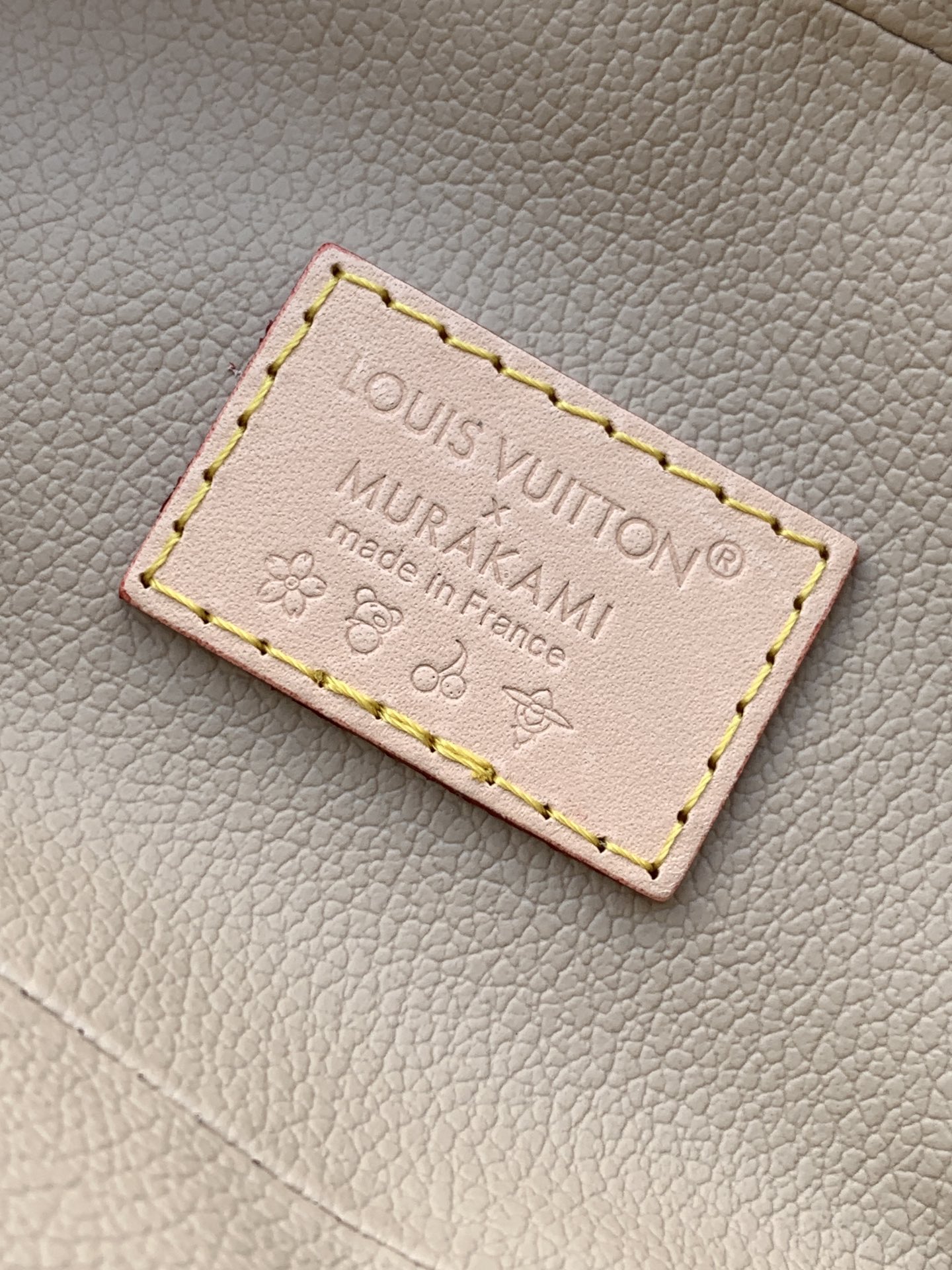 Louis Vuitton Basic Bag Cow Leather M-l