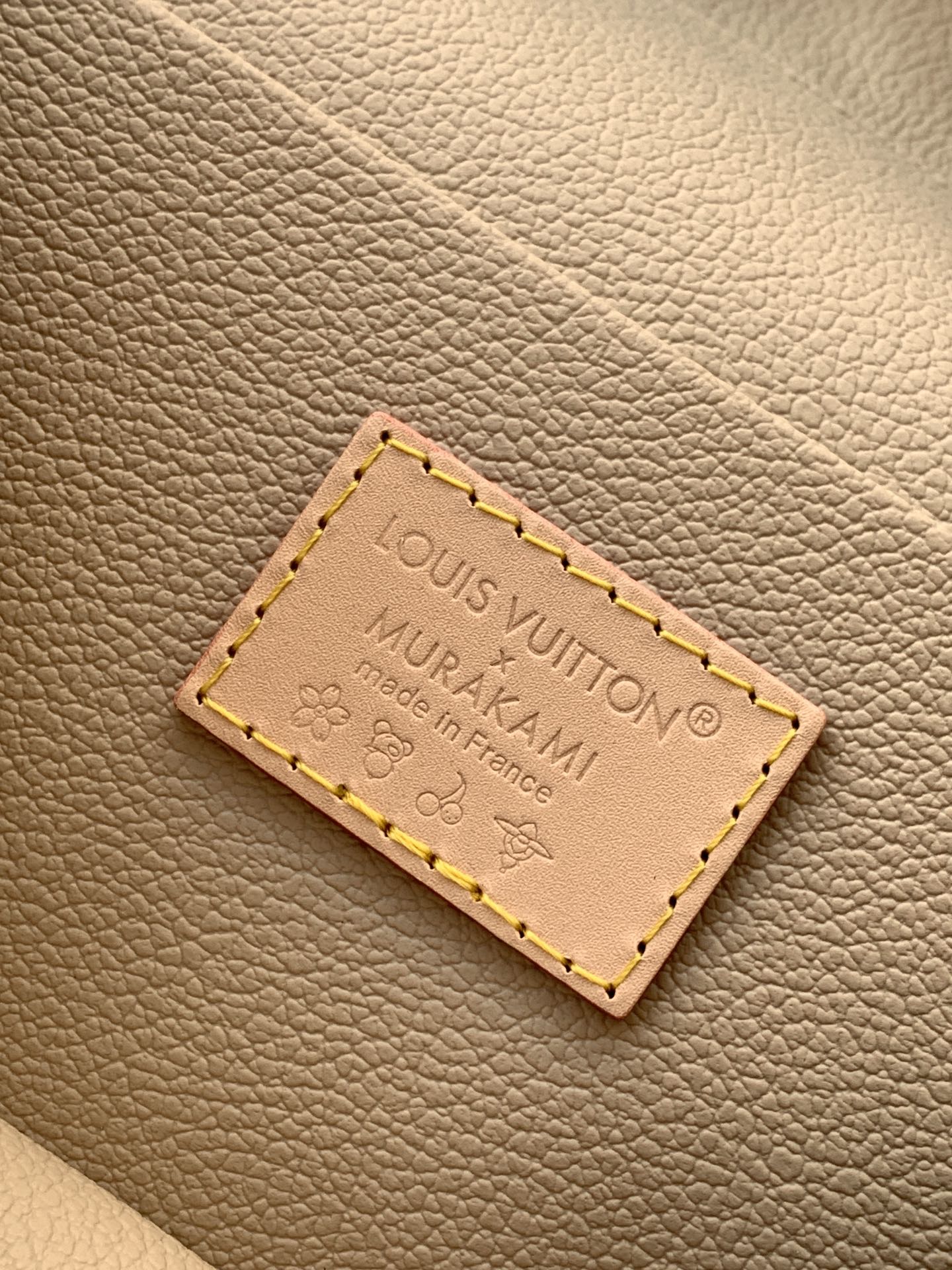 Louis Vuitton Basic Bag Cow Leather M-l