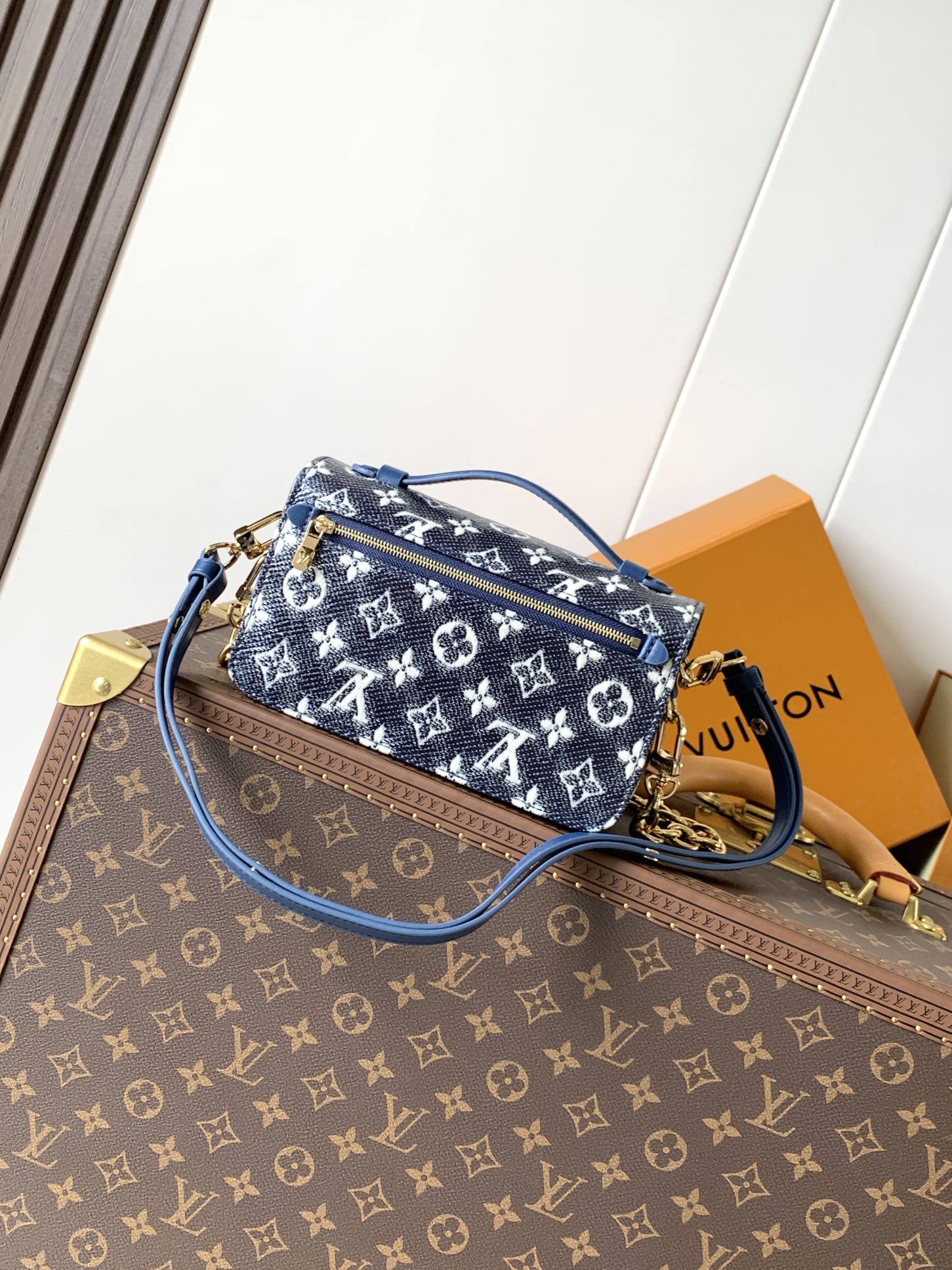 Basic Bag Cow Leather M-l-s