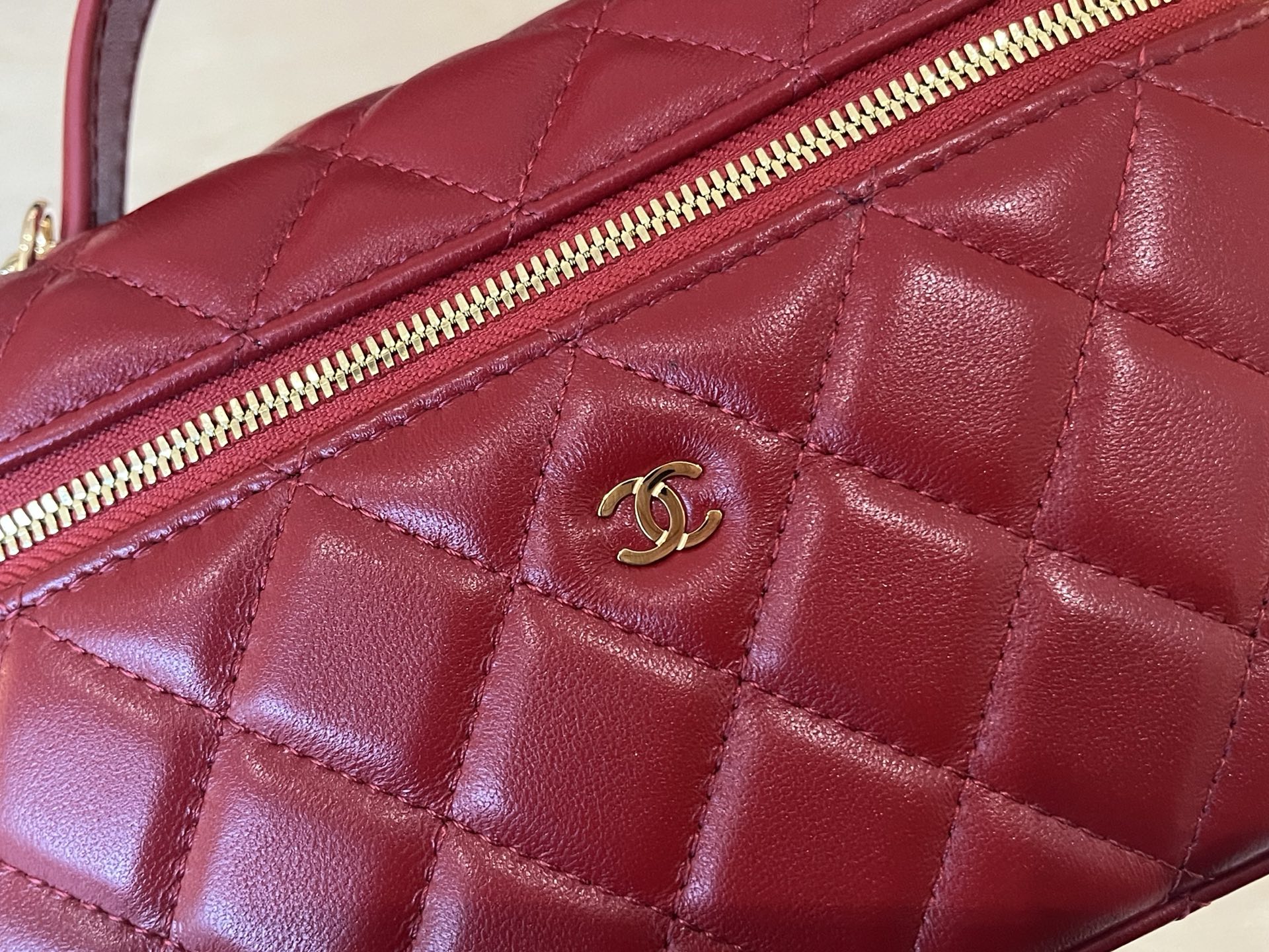 Chanel Basic Bag Sheepskin M-l