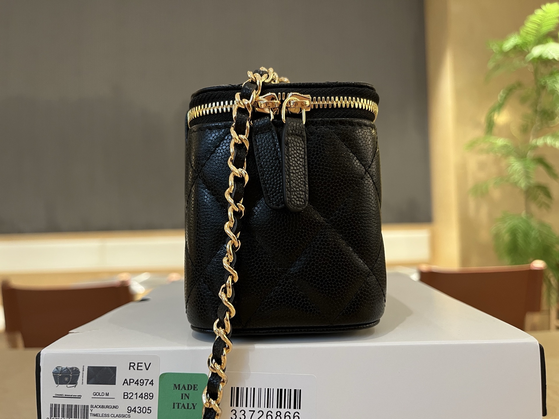Chanel Basic Bag 10cm-l-s