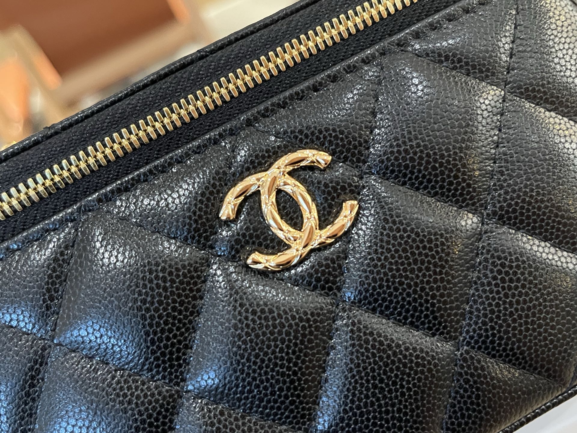 Chanel Basic Bag 10cm-l-s