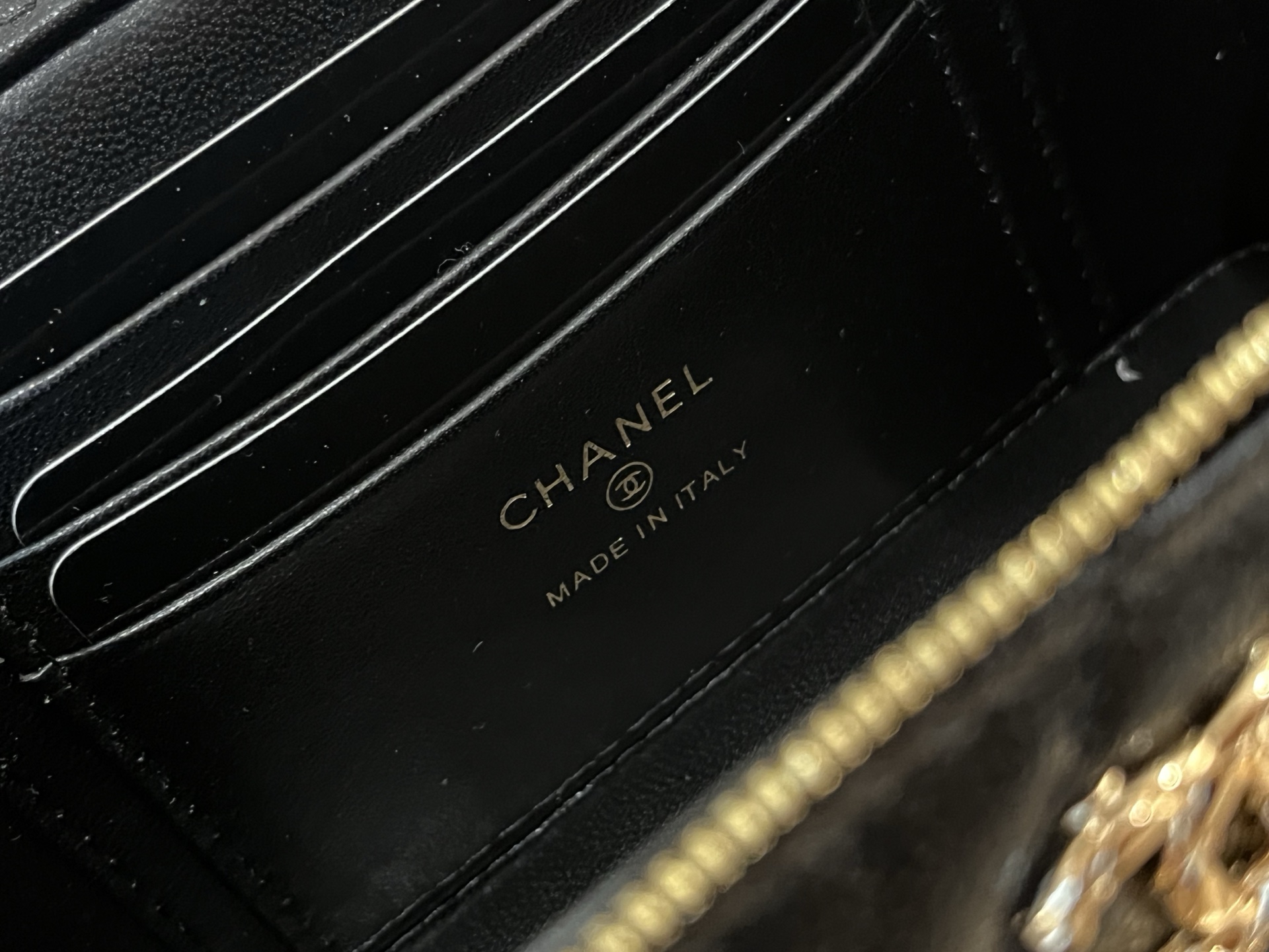 Chanel Basic Bag 10cm-l-s