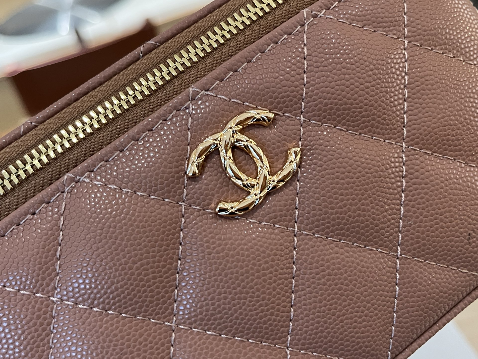 Chanel Basic Bag 10cm-l-s