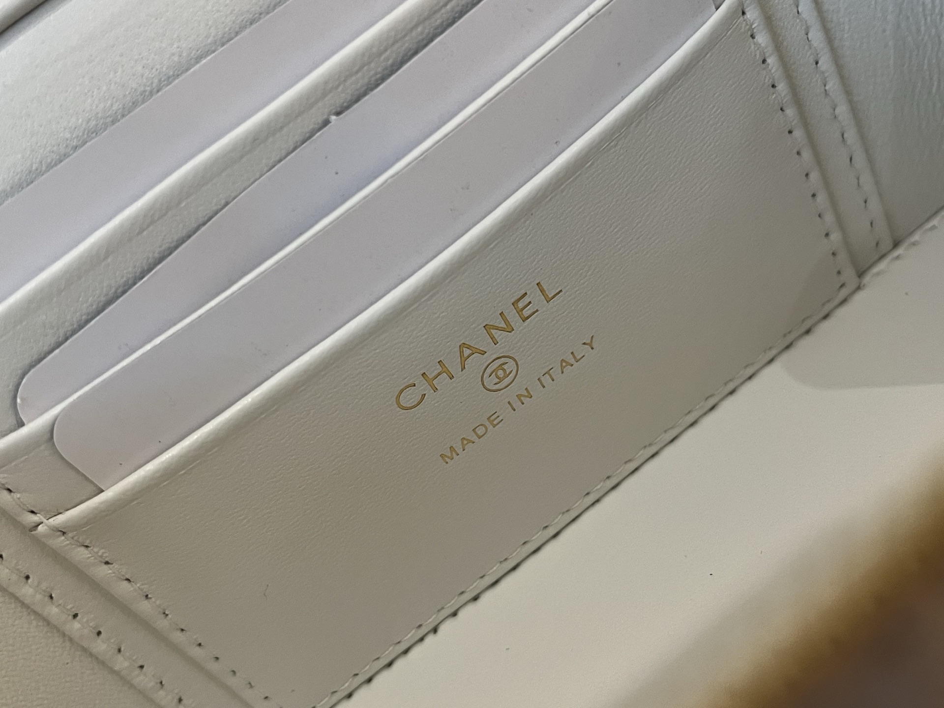 Chanel Basic Bag 10cm-l-s