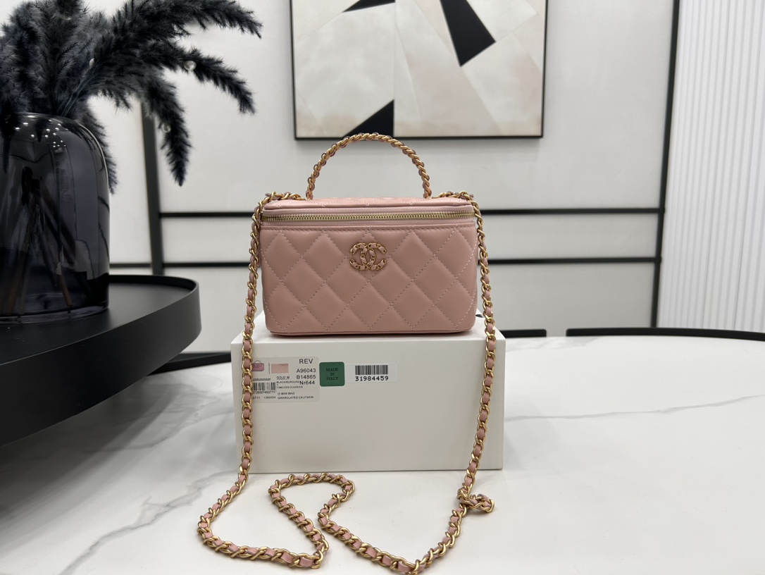 Chanel Crossbody Bag Sheepskin 17cm-l