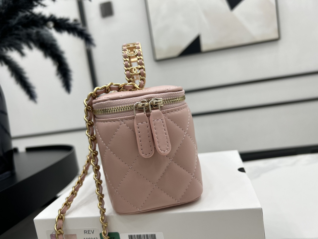 Chanel Crossbody Bag Sheepskin 17cm-l