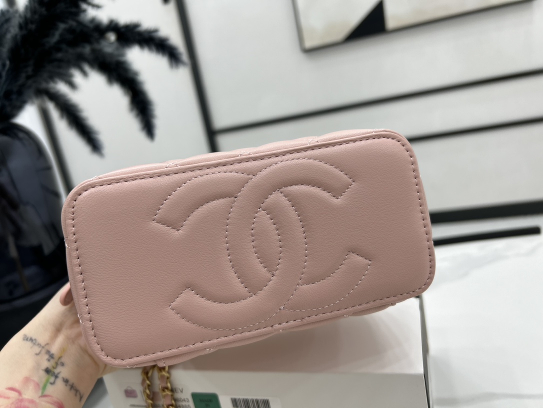 Chanel Crossbody Bag Sheepskin 17cm-l