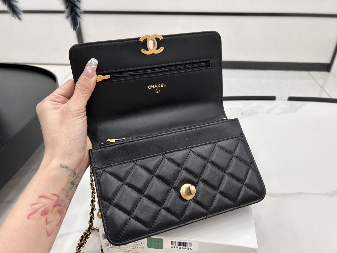 Chanel Basic Bag Cow Leather M-l